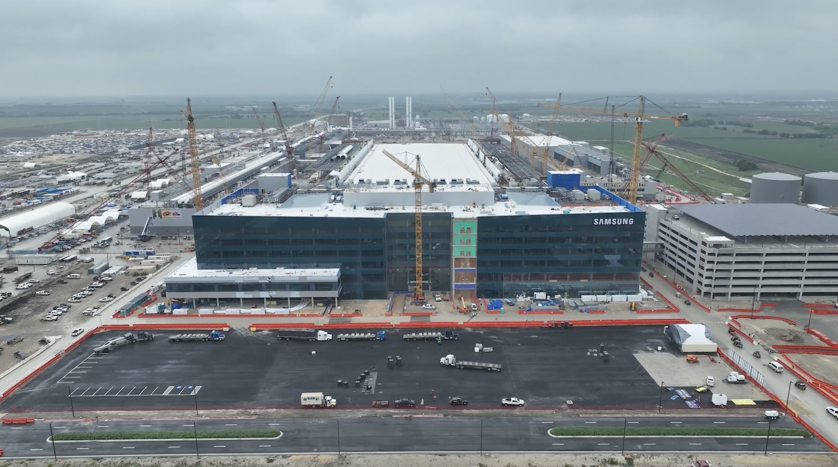 Ça chauffe pour TSMC : les plans de Samsung pour sa nouvelle usine américaine suggèrent une concurrence farouche sur le 2 nm