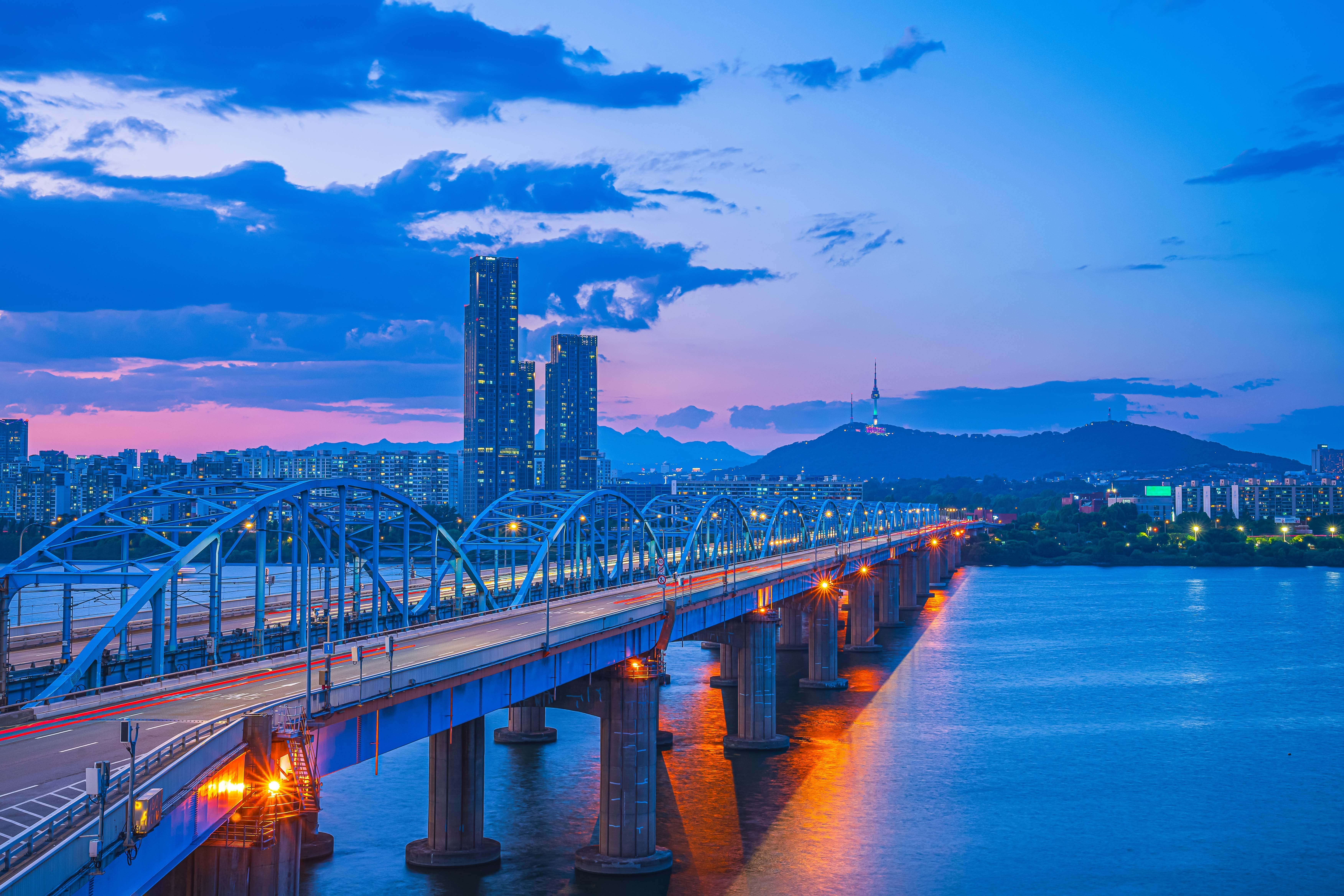 Apple envoie ses cadres "camper" chez Samsung et SK Hynix : les prix des futurs iPhone 18 sont en jeu