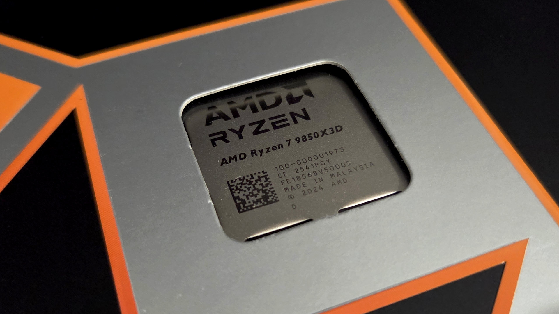 À peine 20 euros de plus que son petit frère : AMD révèle prix et date de sortie du Ryzen 7 9850X3D