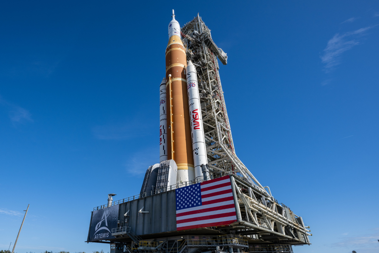 Finalement, Artemis III n'ira pas sur la Lune : ce qu'il faut savoir sur la décision choc de la NASA