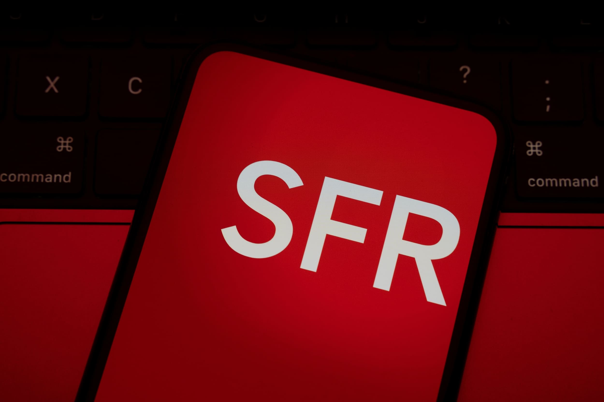 SFR Fibre obtient un gros chèque face à une commune qui refusait de payer ses équipements réseau