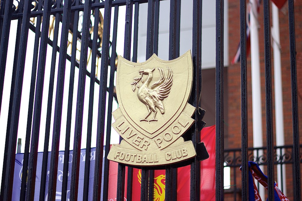 Grok : le club de Liverpool porte plainte contre X après des messages insultant les morts de plusieurs catastrophes