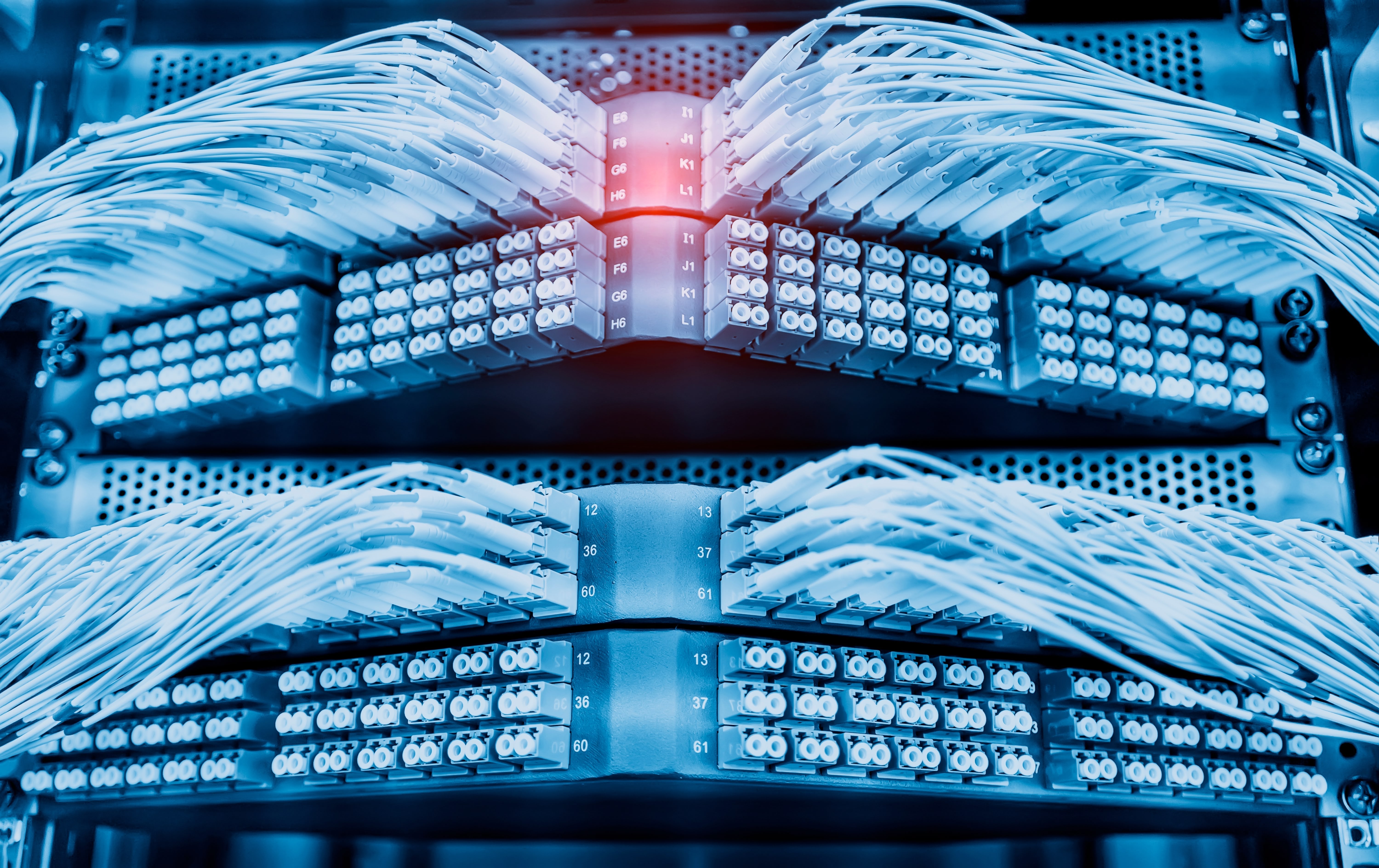 NVIDIA parie 4 milliards sur la photonique pour ses data centers IA, mais c'est quoi au juste ?