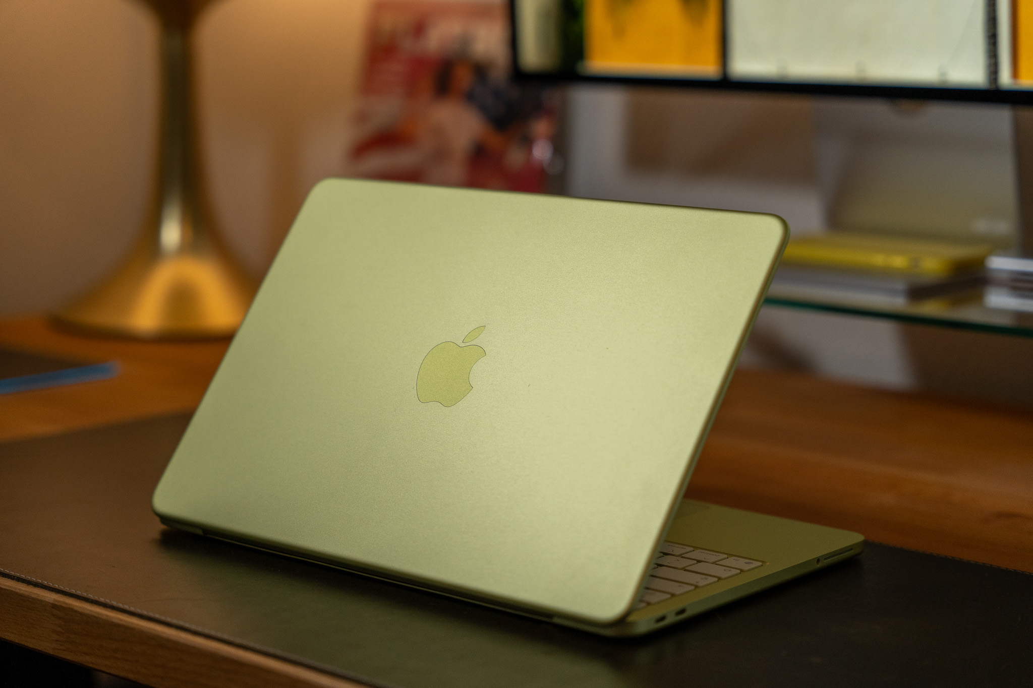 Une étude commandée par Microsoft montre toute l'anxiété du géant américain face au MacBook Neo