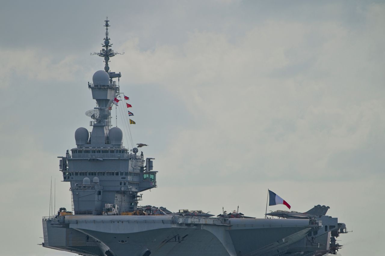 Sécurité nationale : l'incroyable faille qui permet de suivre le porte-avions Charles de Gaulle en temps réel