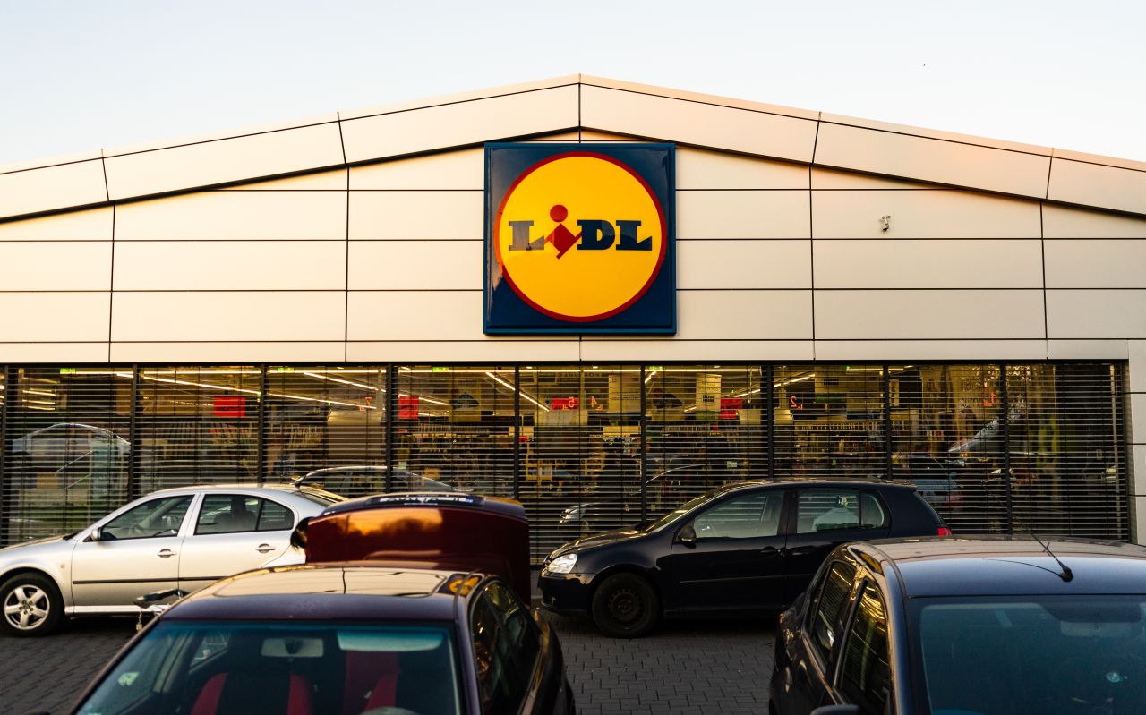 Lidl vs Leclerc : la guerre des prix de la recharge électrique est relancée