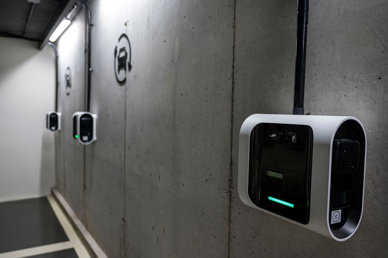 Jusqu'à 12 500 euros : bonne nouvelle pour les copropriétés qui veulent installer des bornes électriques