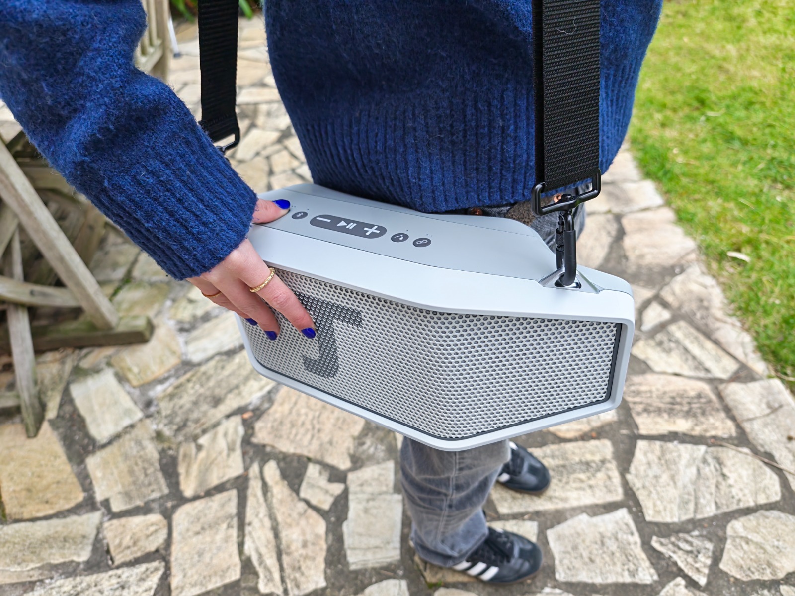 Teufel Rockster Cross 2 : la bombinette qui cogne juste