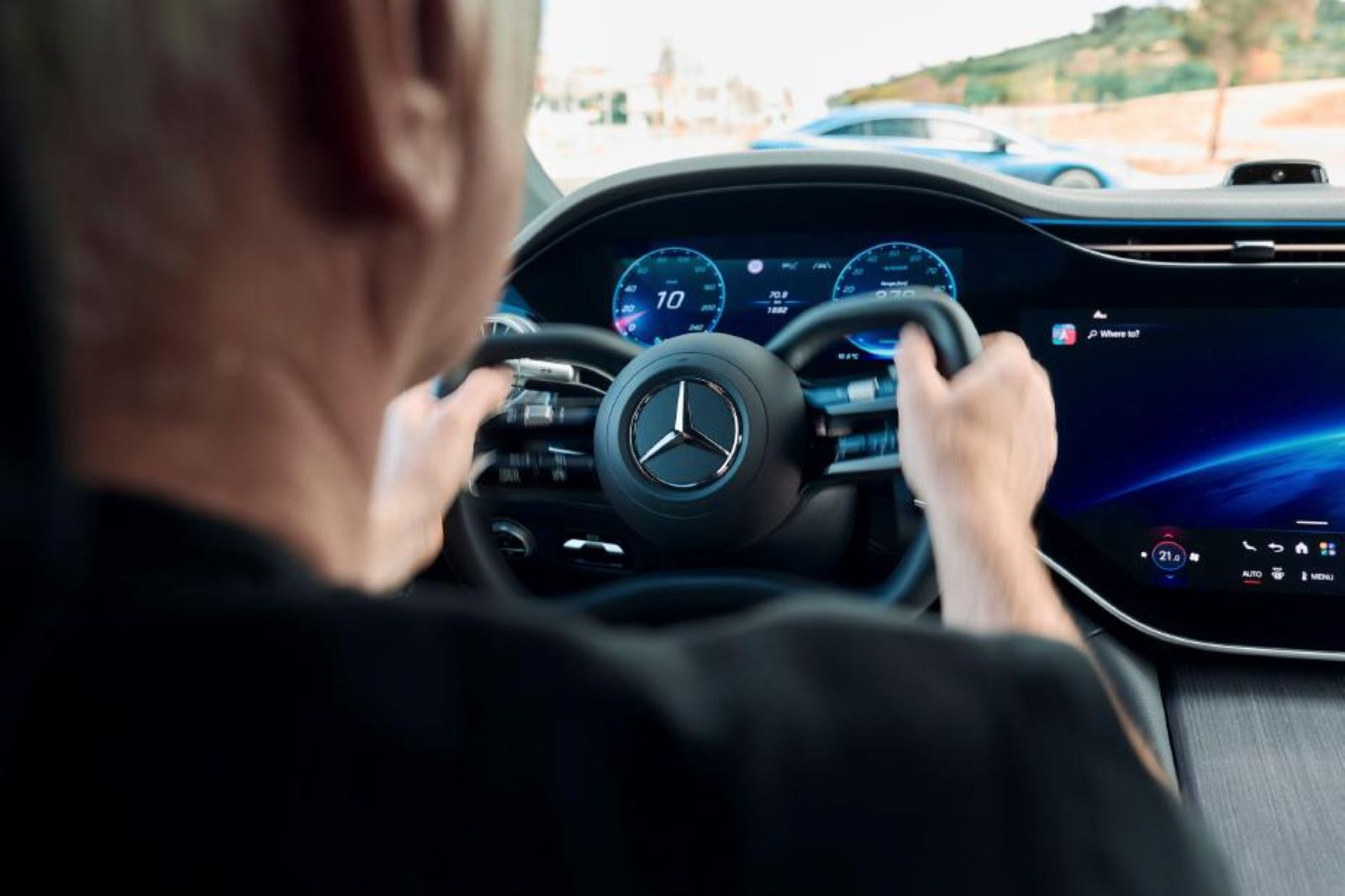 Mercedes s'allie à Wayve pour lancer une conduite assistée façon Tesla FSD