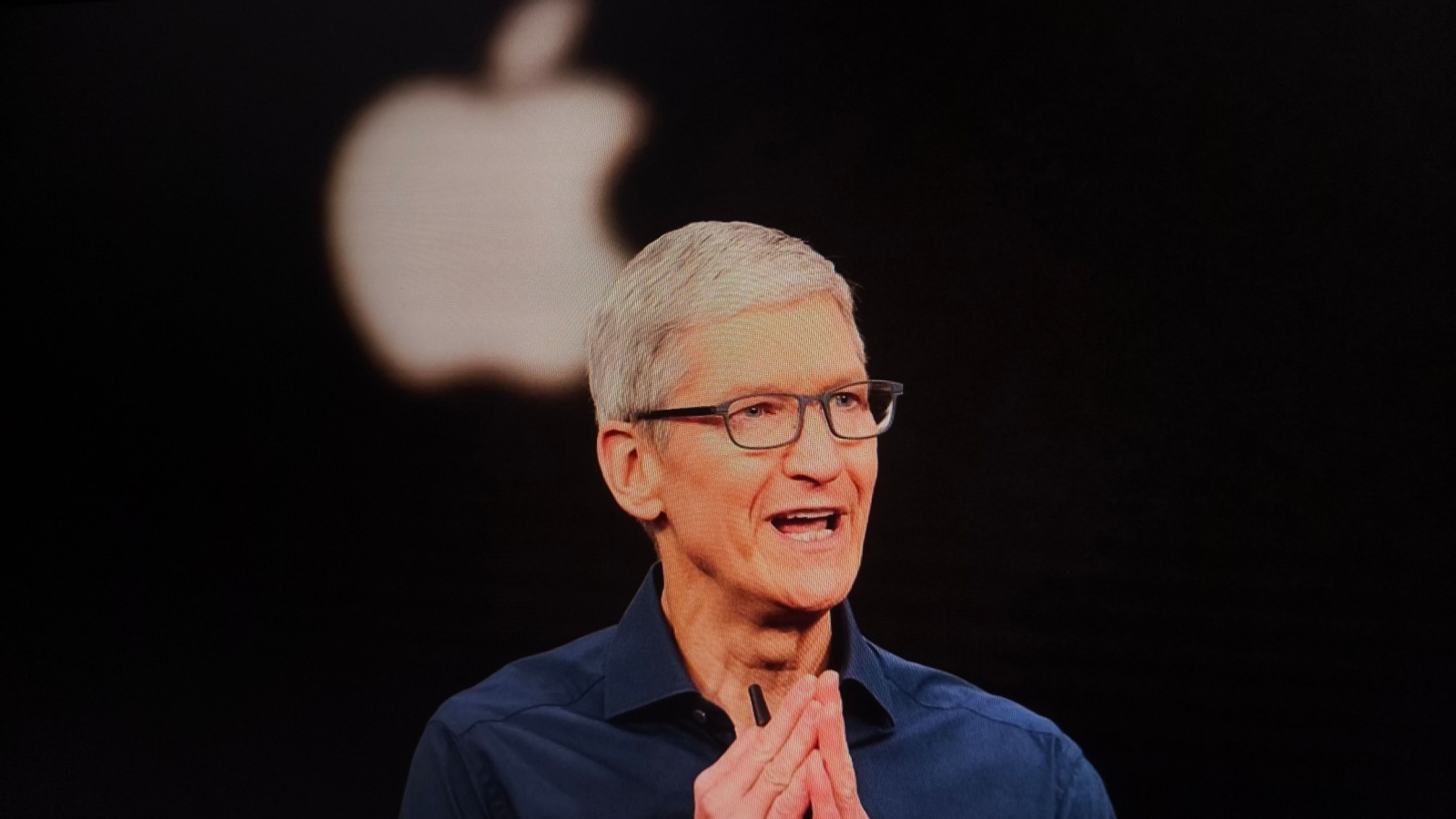 "C'est toujours son entreprise" : le vibrant hommage de Tim Cook à Steve Jobs pour les 50 ans d'Apple