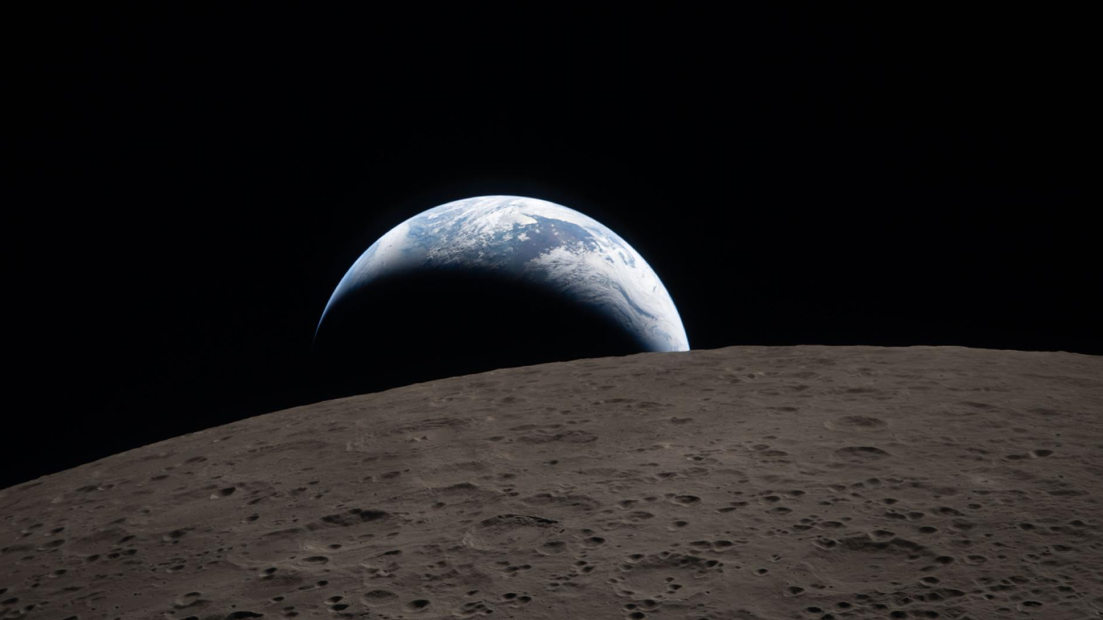 Des images tout simplement sensationnelles : revivez le survol de la Lune par Artemis II