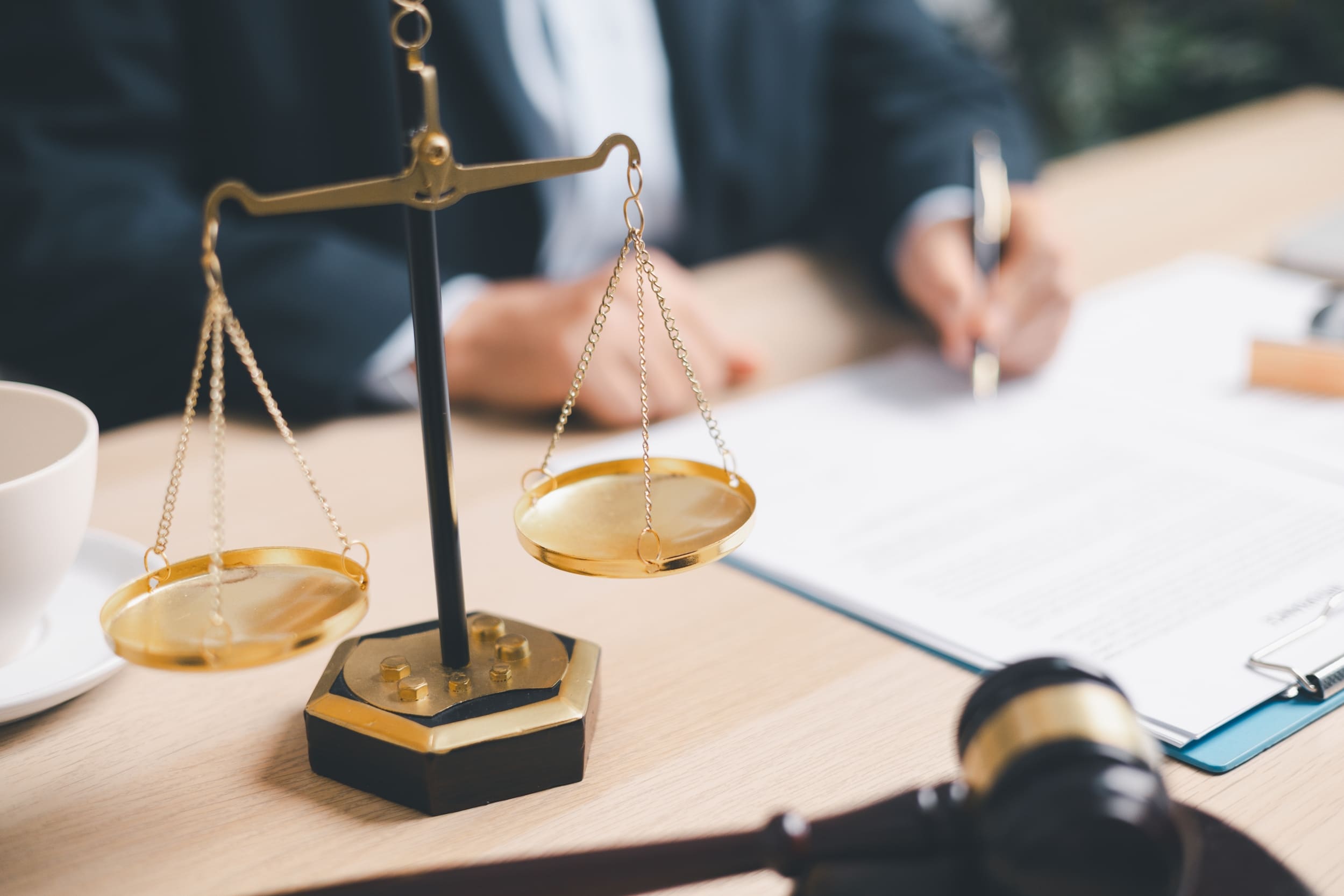 Un faux RIB et 150 000 euros perdus : une notaire condamnée pour n'avoir pas vu l'arnaque