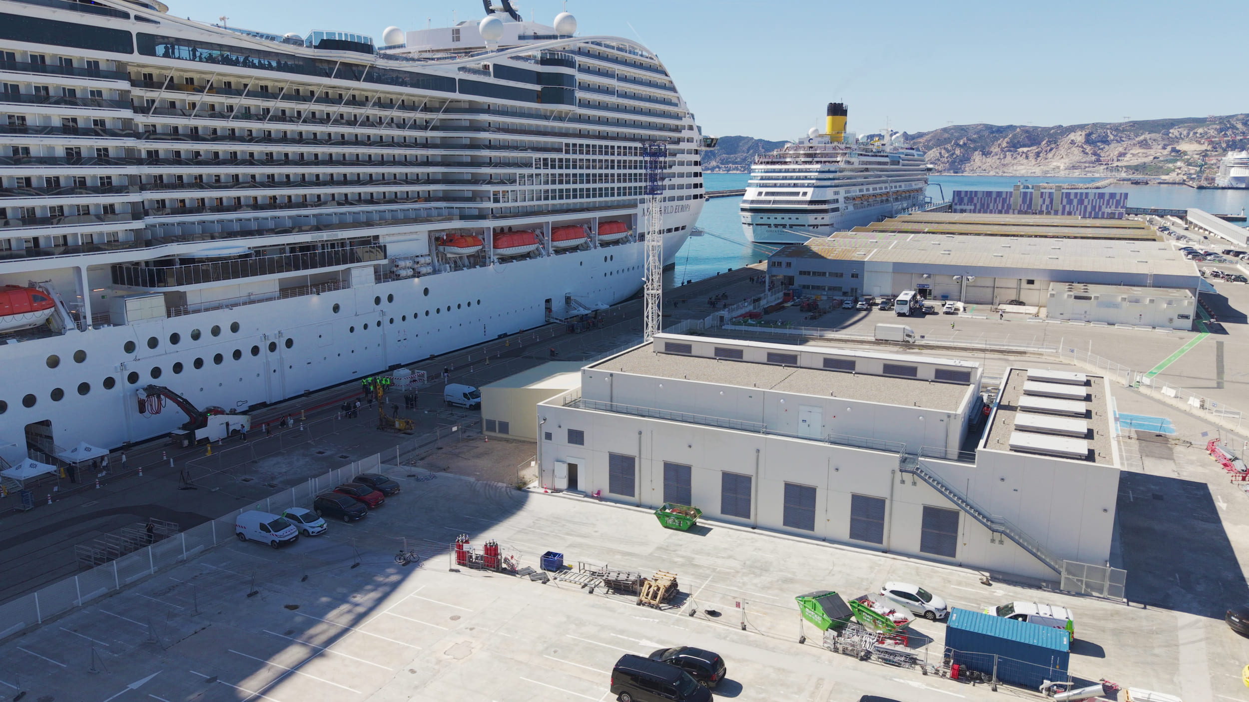 Le port de Marseille devient le premier en Méditerranée à brancher trois navires de croisière à l'électricité en même temps