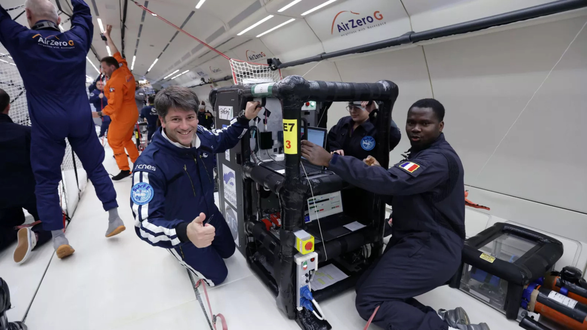 Le CNES a testé la médecine spatiale du futur en apesanteur, à bord de l'A310 Zero G d'Airbus
