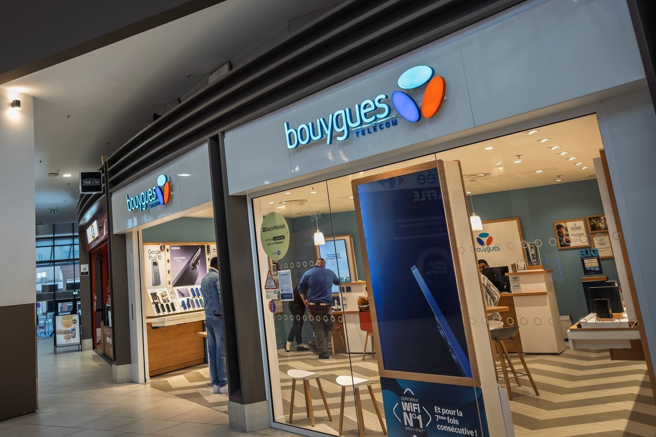 Bouygues Telecom surprend avec un forfait 250 Go à moins de 20 euros et une offre smartphone rare en France
