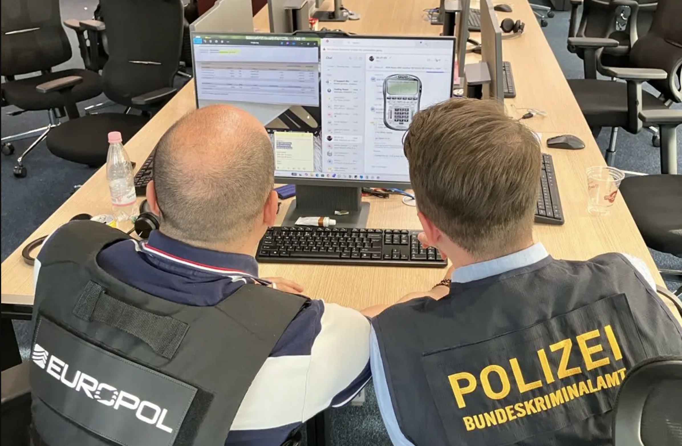 Une arnaque à 50 millions d'euros, Europol fait fermer des centres d'appel frauduleux ciblant les européens