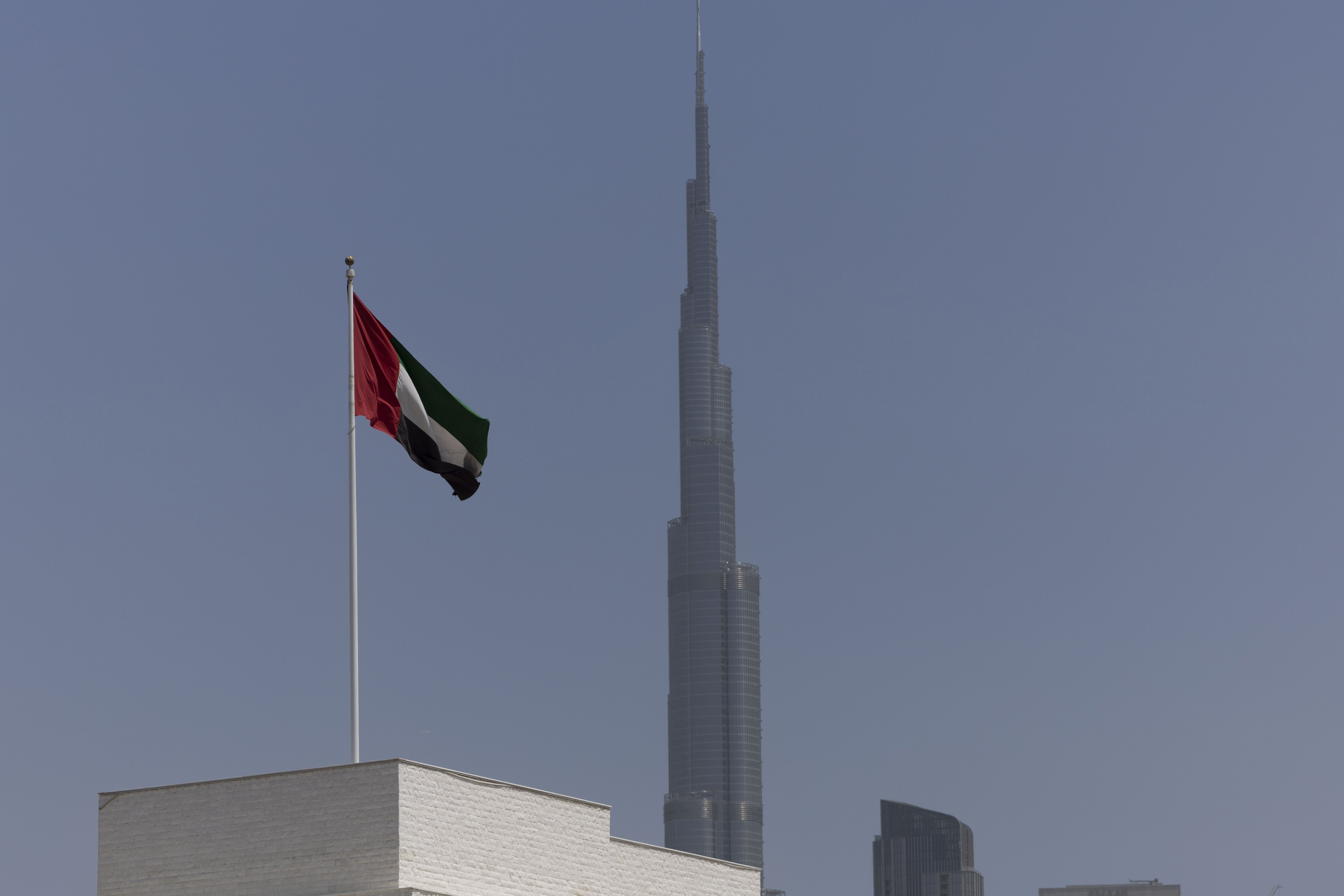 Dubaï : les États-Unis et la Chine s'allient pour démanteler un réseau d'arnaque crypto