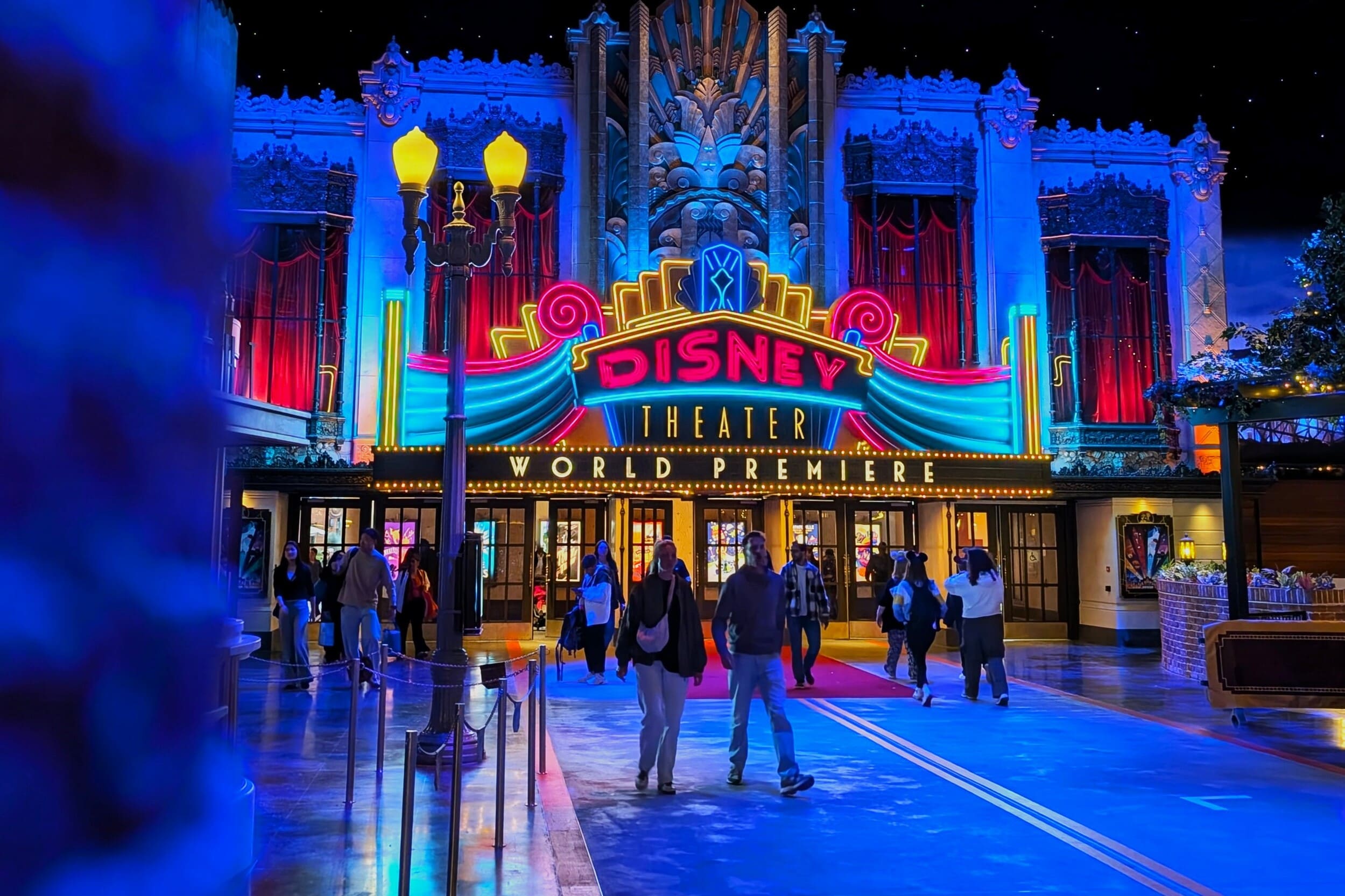 Disney veut une super application pour tout regrouper dedans, des billets de ses parcs à Disney+