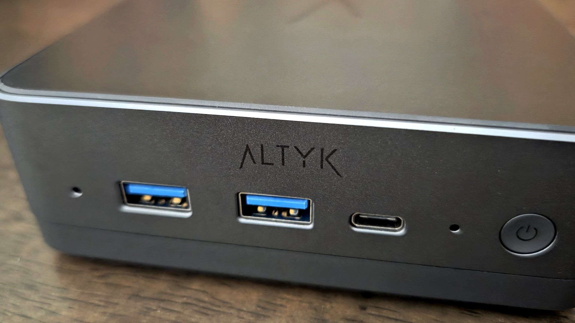 Test ALTYK F2-I716-N05 : le mini-PC français face aux géants chinois