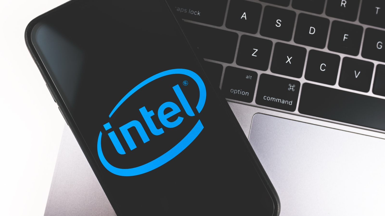 C'est officiel : Intel a déjà commencé à produire des puces pour l'iPhone, l'iPad et le Mac