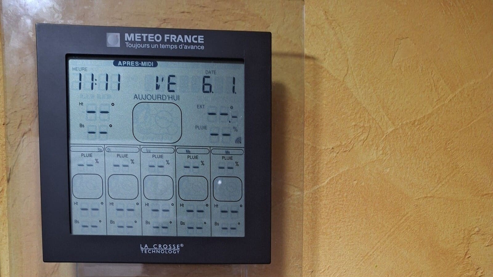 La Crosse Technology confirme enfin l'arrêt définitif de StarMeteo et nie toute responsabilité dans la panne