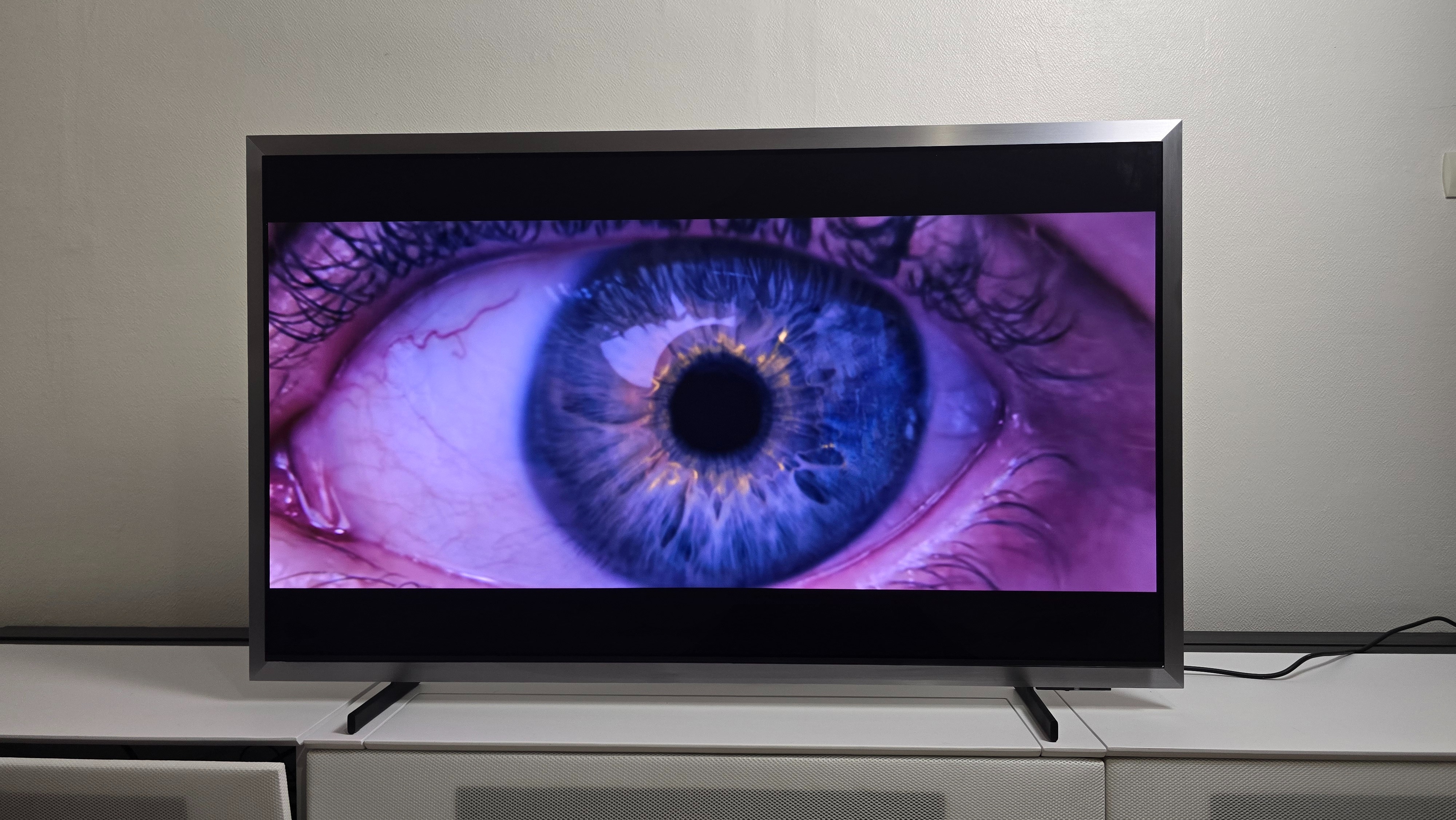 Test Samsung S99H : un OLED éblouissant qui se la 