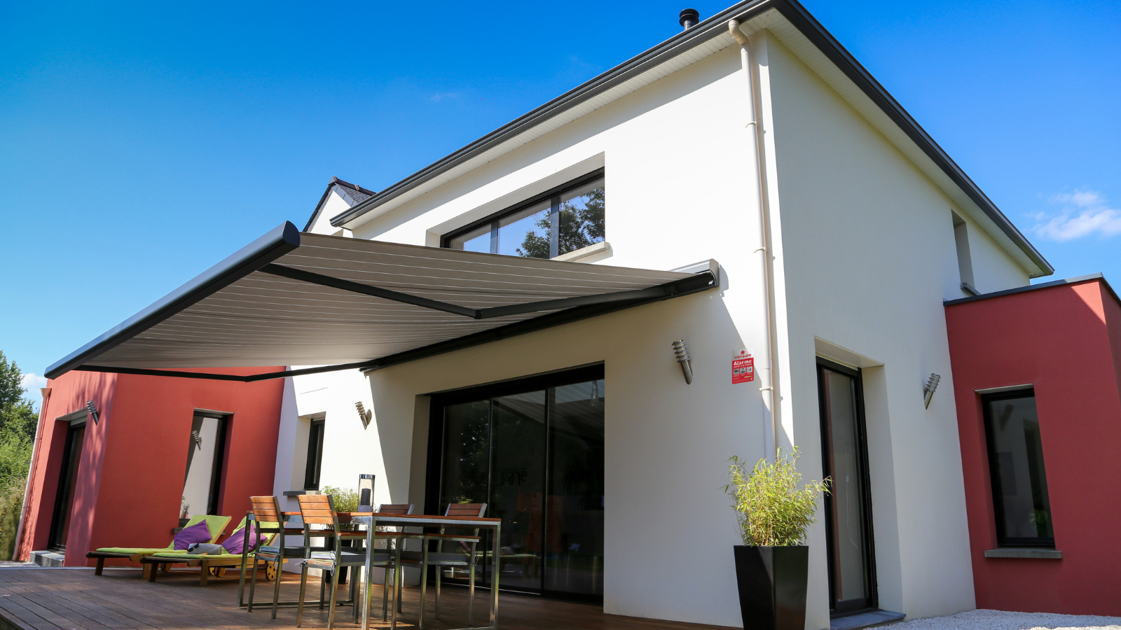 Votre maison est vide pendant les vacances ? Verisure réduit ses packs de protection de moitié jusqu'au 2 août