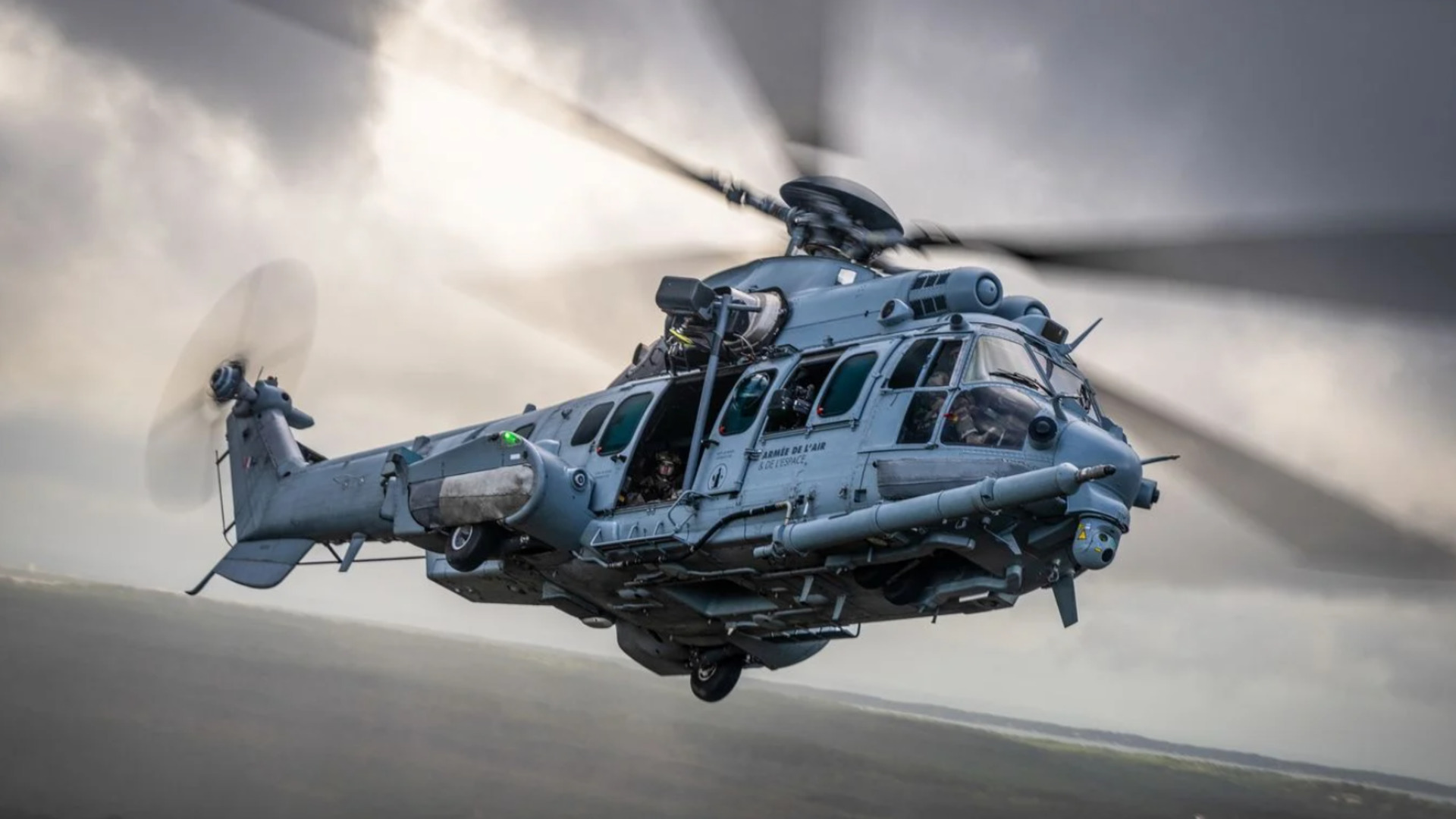 La France reçoit son dernier hélicoptère Caracal H225M, merveille de technologie, en route pour la Nouvelle-Calédonie