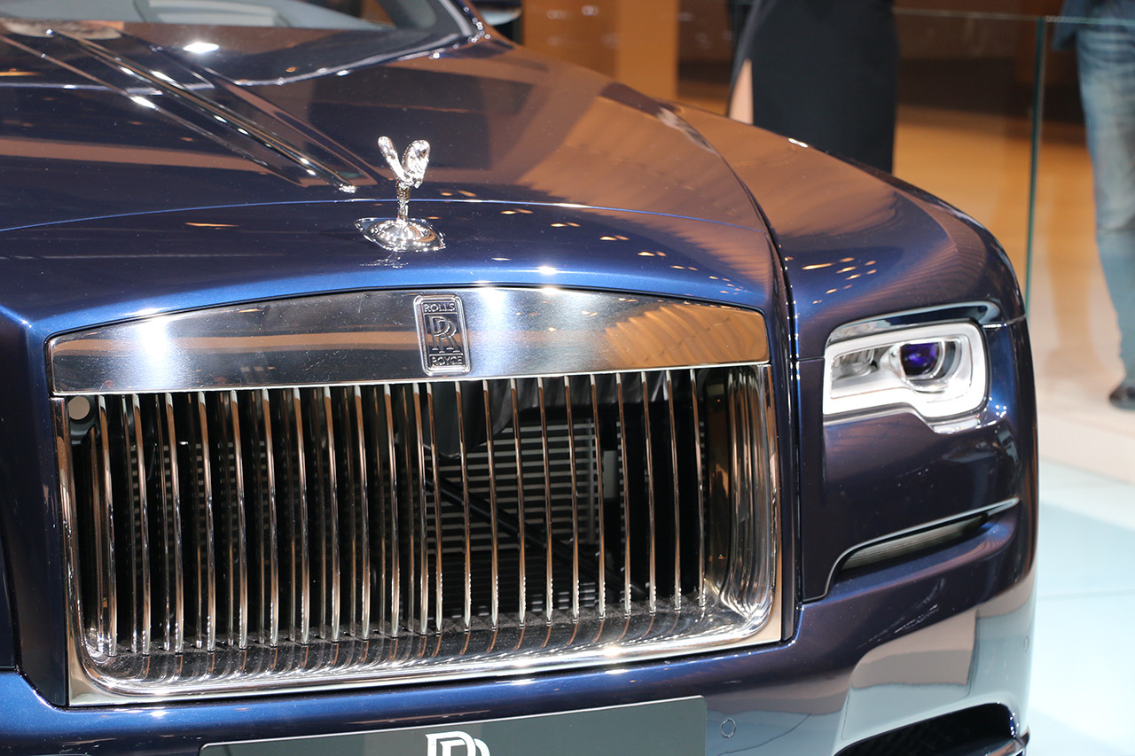 Malgré l'absence de demande, Rolls-Royce va développer sa première voiture électrique