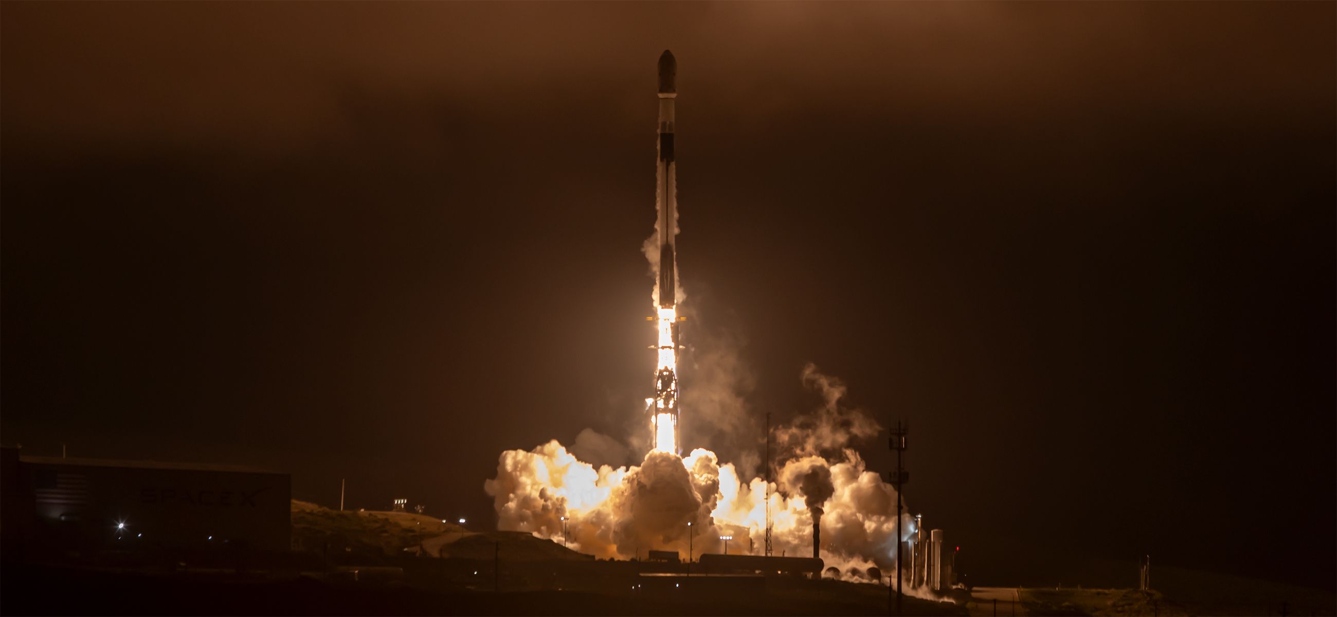 SpaceX lance le premier satellite commercial à batterie nucléaire