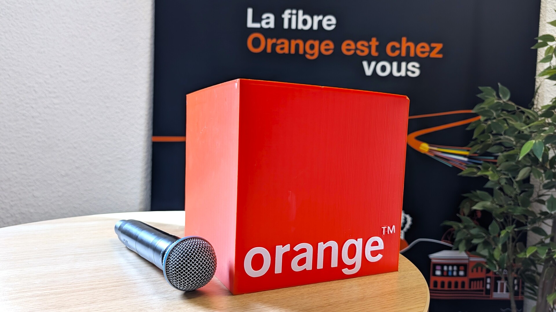 Orange favorisait-il ses propres équipes pour la fibre optique au détriment de ses concurrents ? L'ARCEP a vérifié
