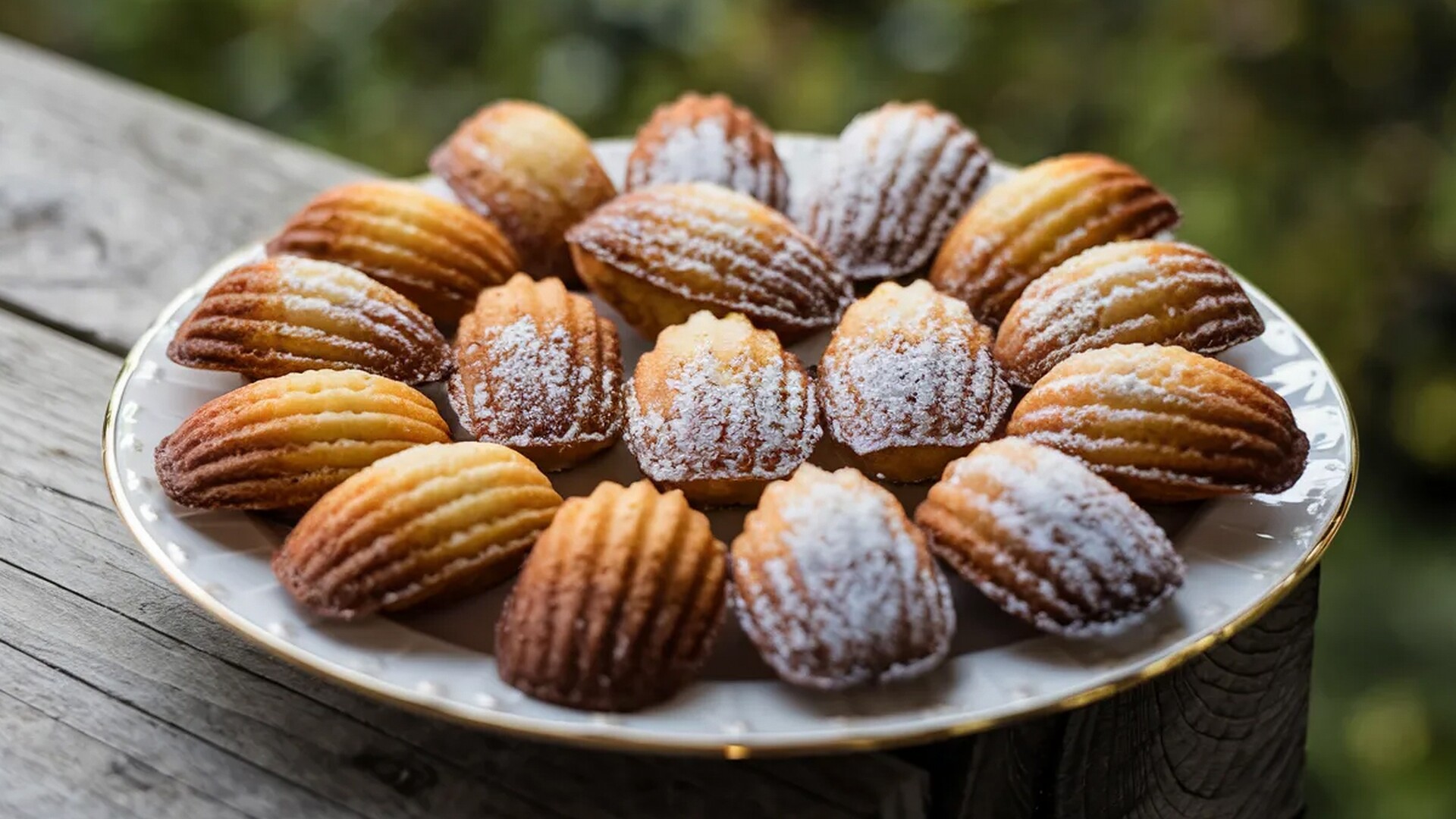Une simple odeur peut vous ramener 30 ans en arrière : la science explique enfin l'effet madeleine de Proust