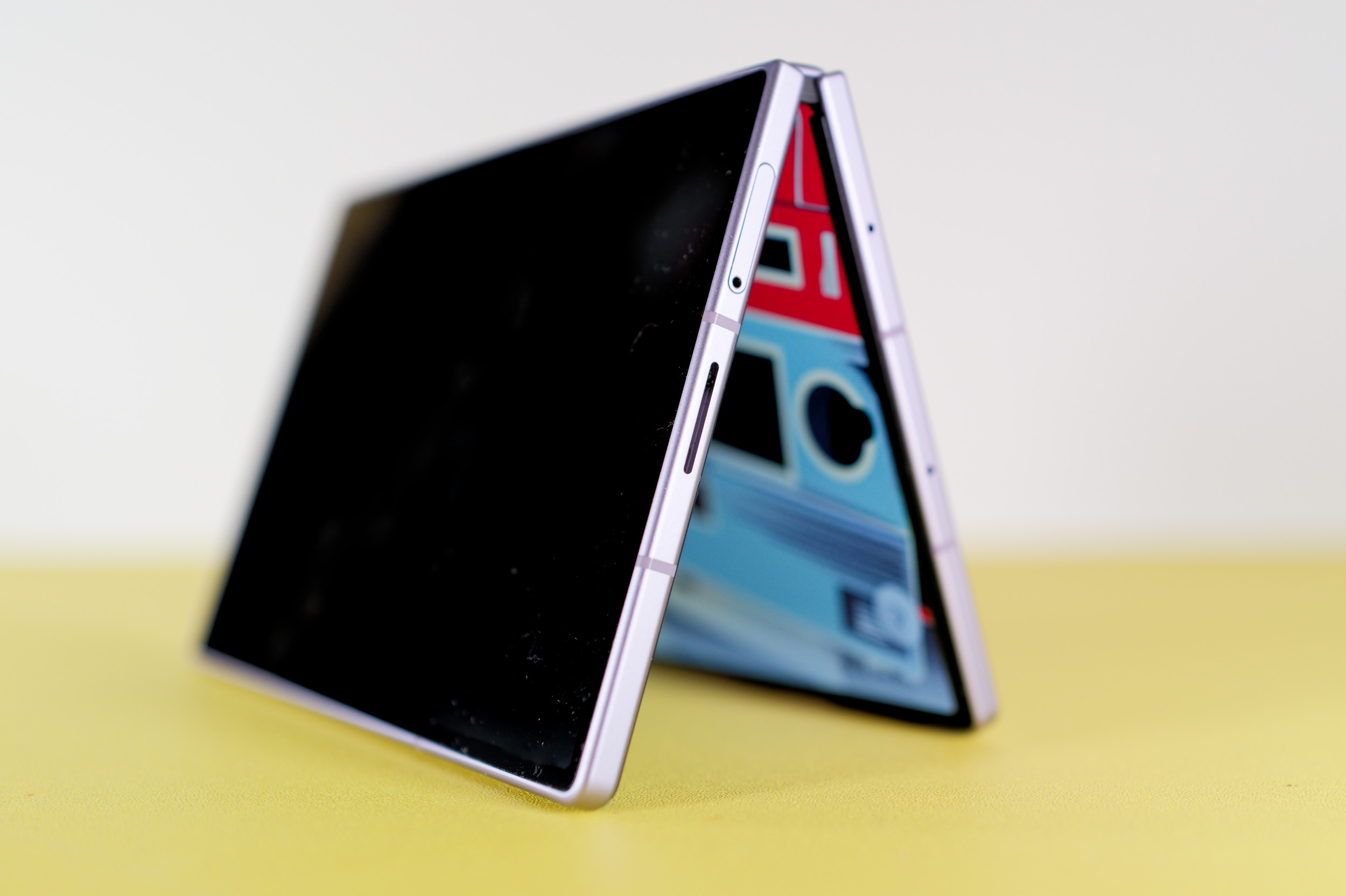 Smartphones pliables : les ventes devraient exploser cette année