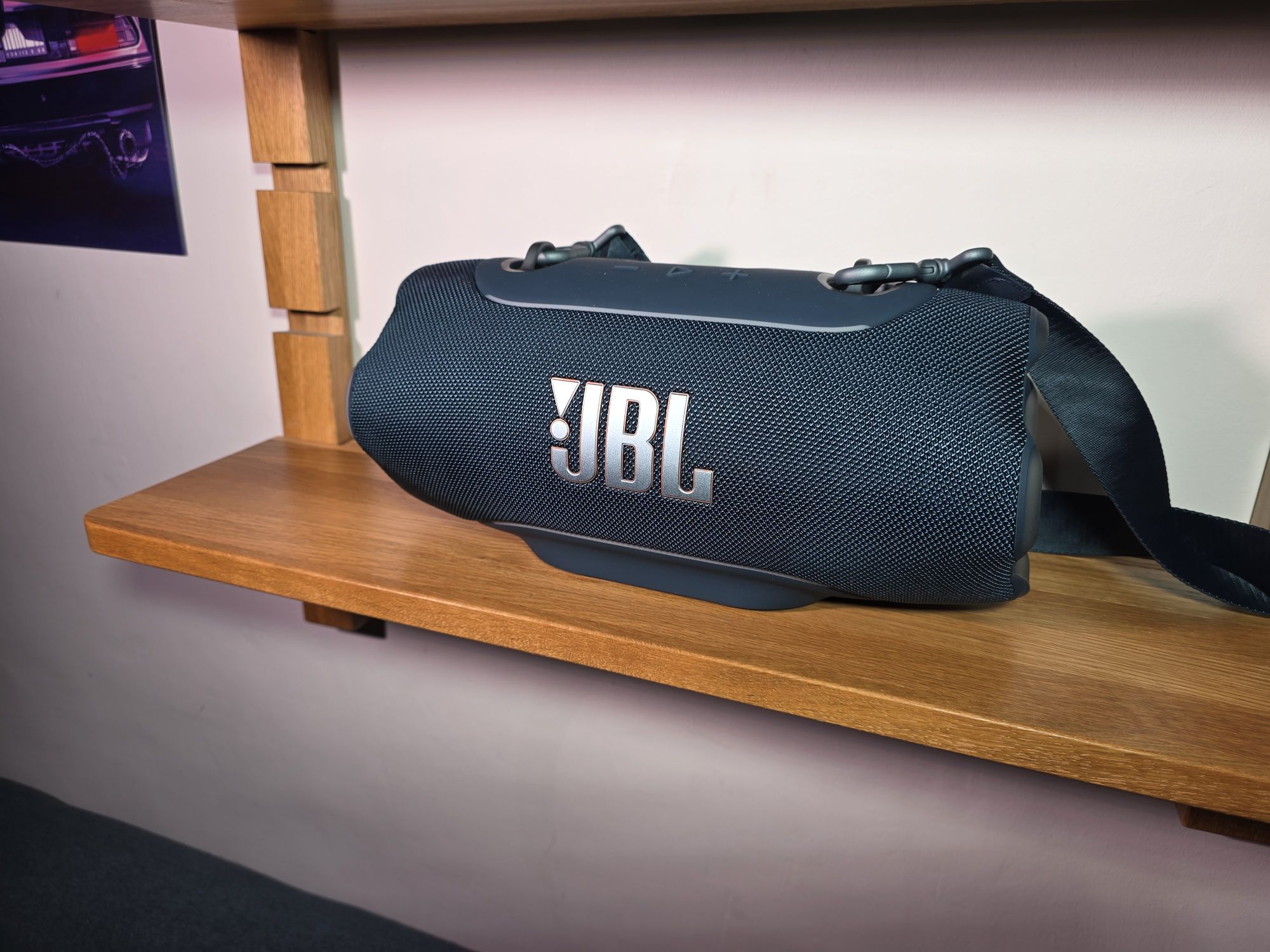 Test JBL Xtreme 5 : une enceinte surpuissante mais équilibrée, mi-nomade mi-sédentaire