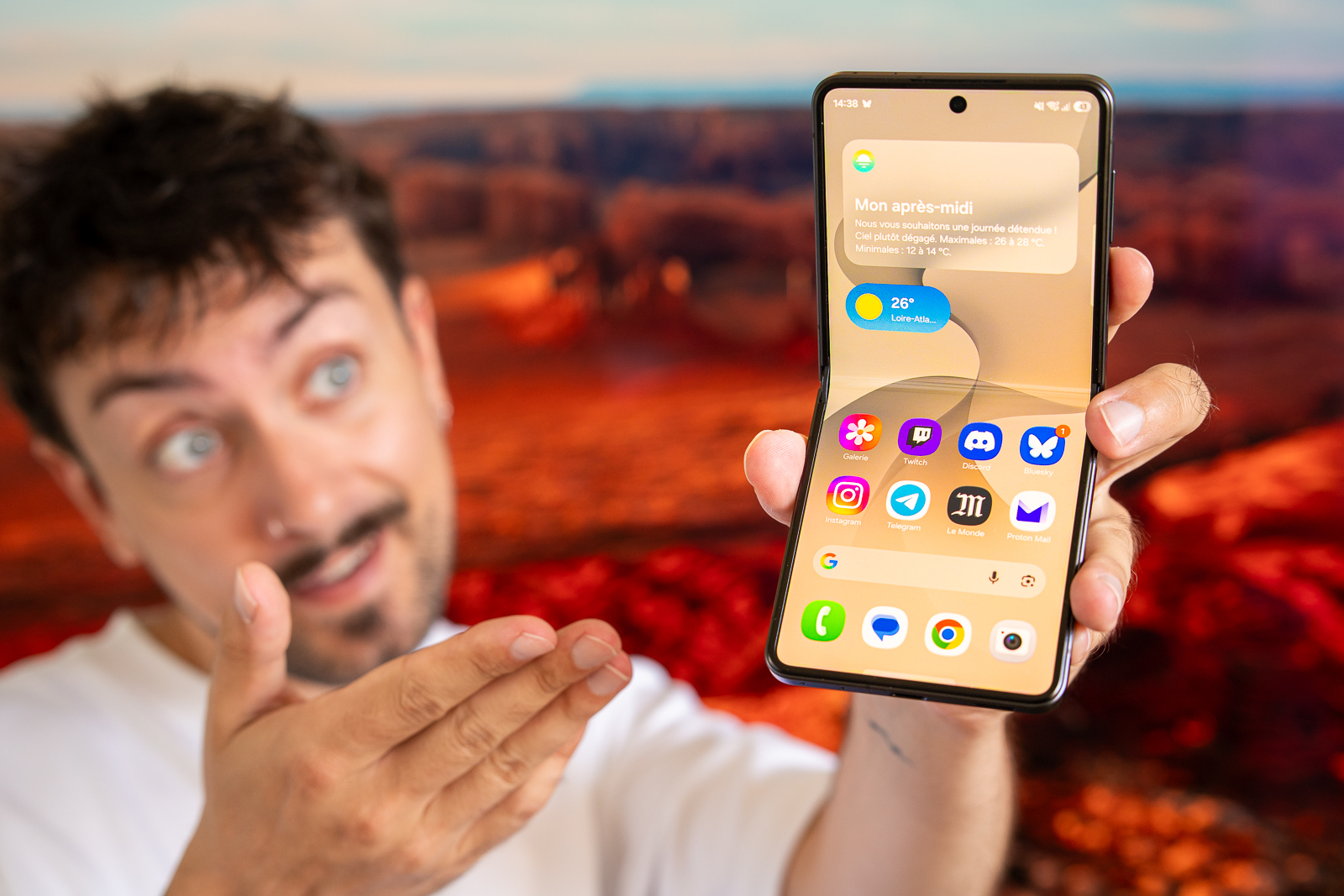 Test Samsung Galaxy Z Flip 8 : le pliant compact peine à avancer