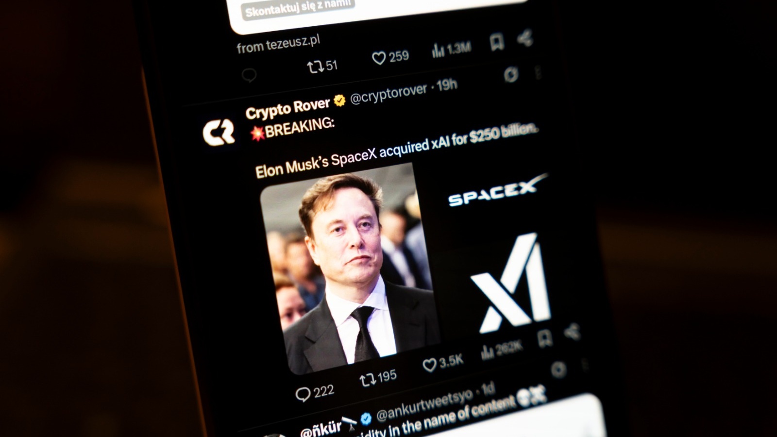 Et maintenant, SpaceX veut construire des usines sur la Lune pour fabriquer ses satellites d'IA