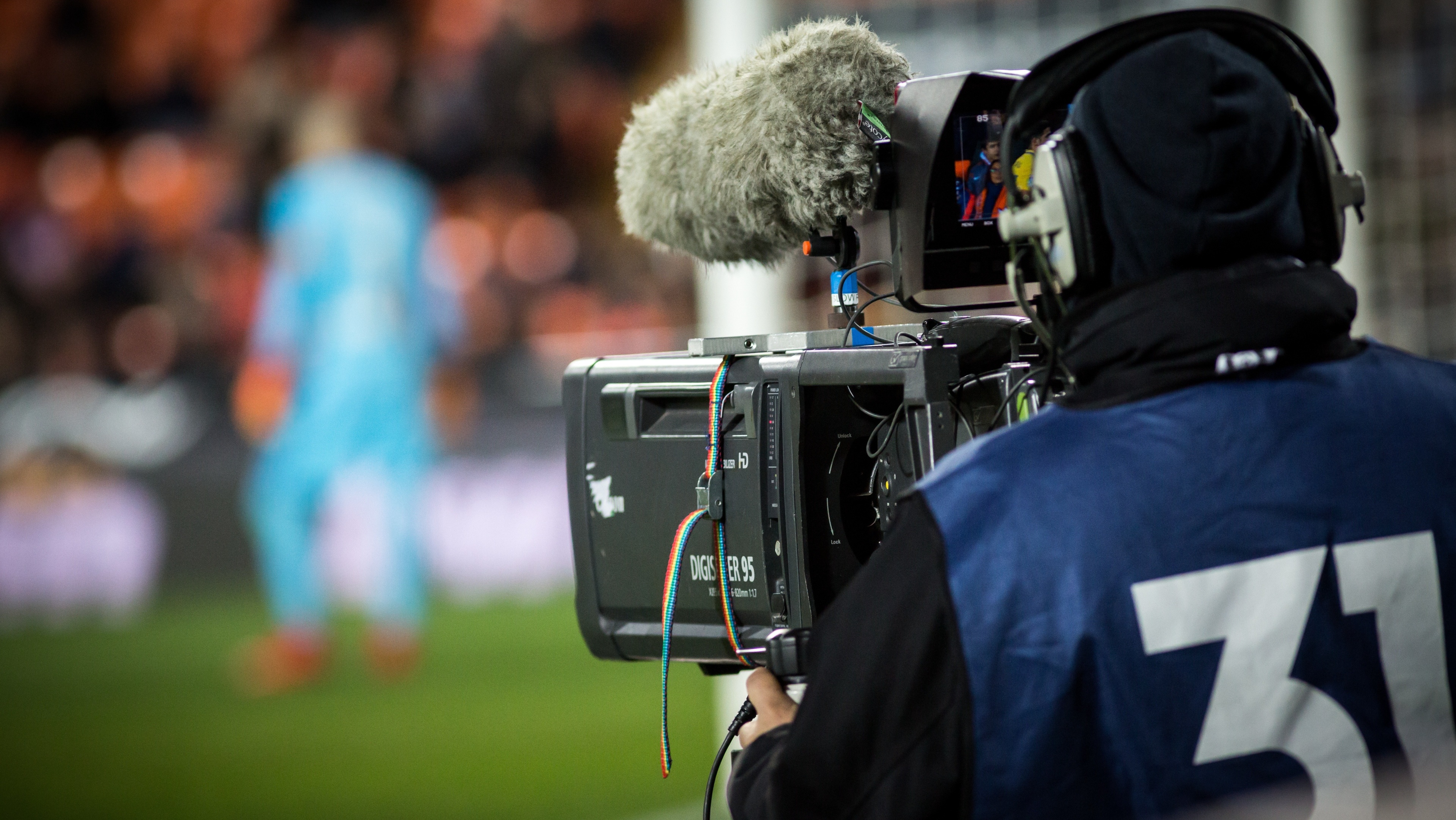 IPTV pirate : Canal+ resserre l'étau avant la reprise du football