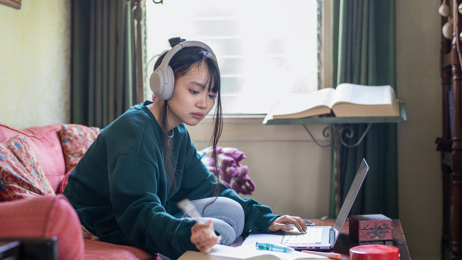 Obtenez un antivirus, un contrôle parental, un gestionnaire de mots de passe et un VPN dans un seul abonnement