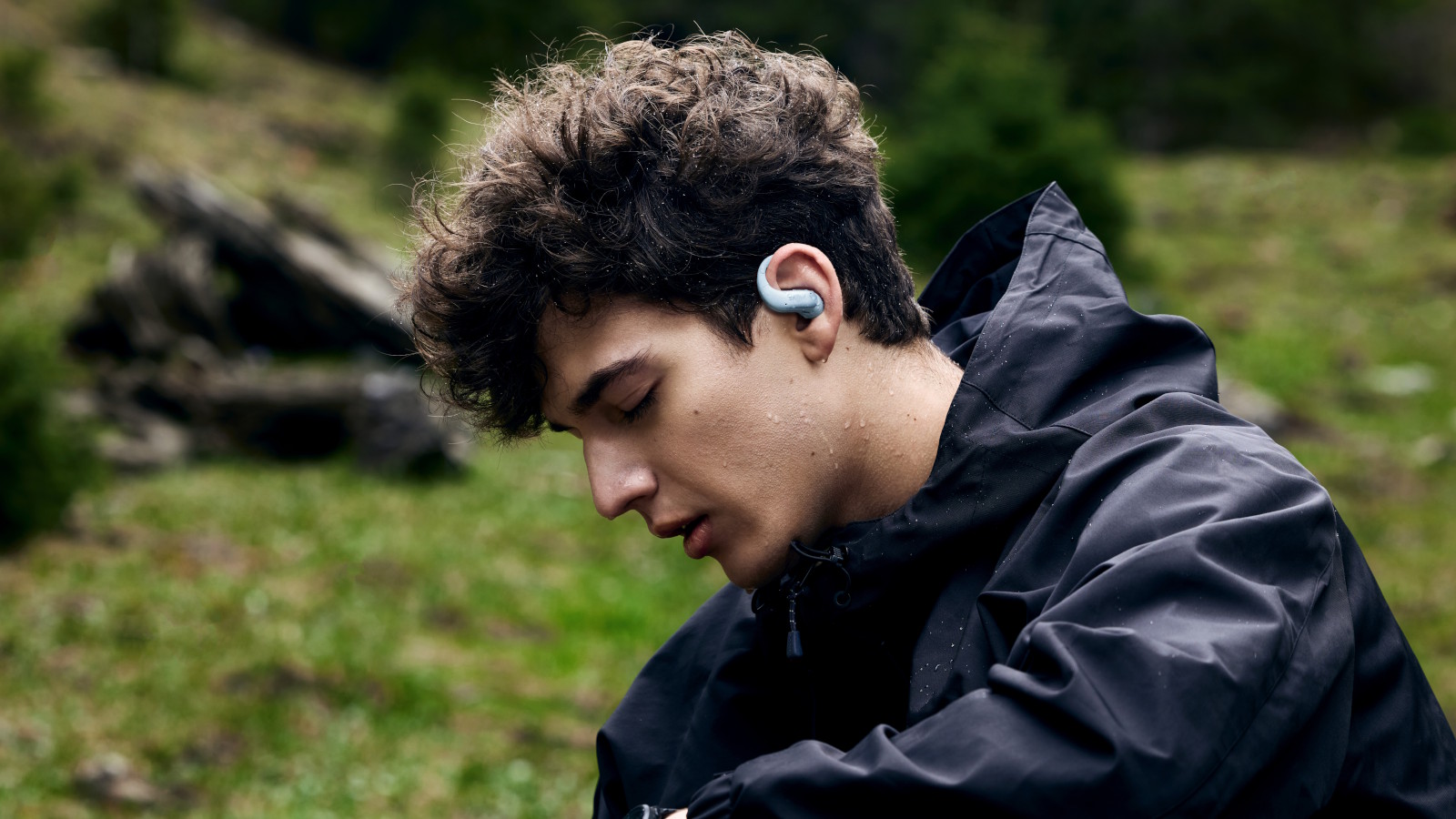OpenFit Air 2 : des écouteurs Shokz plus légers, plus endurants et toujours sans boucher les oreilles