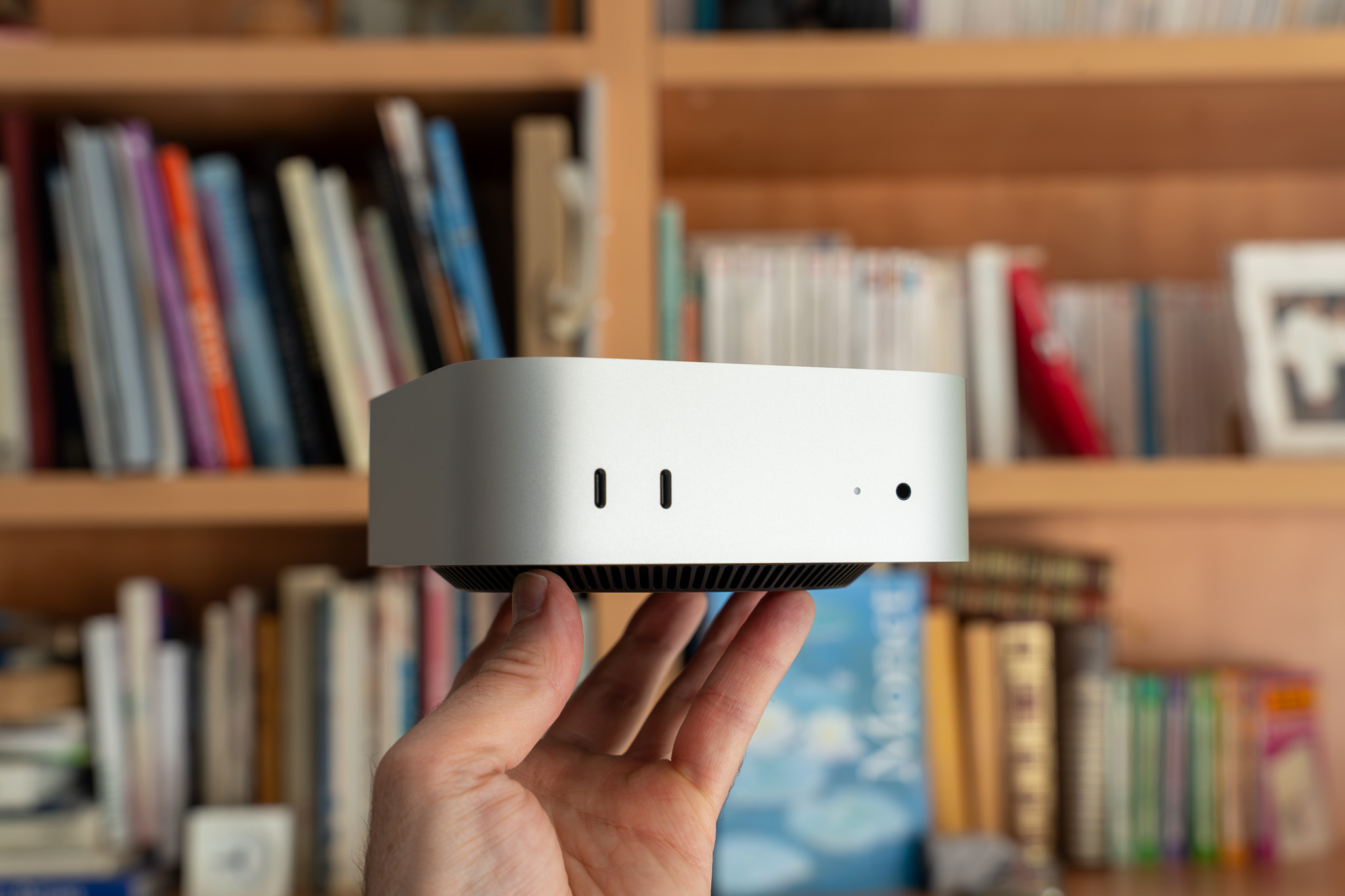 Test Apple Mac mini M6 : la puissance qui fascine et le prix qui tue