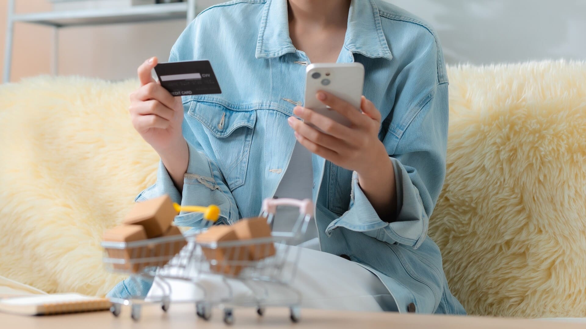 Prixtel, RED by SFR, B&YOU les forfaits mobiles pas chers le sont de moins en moins
