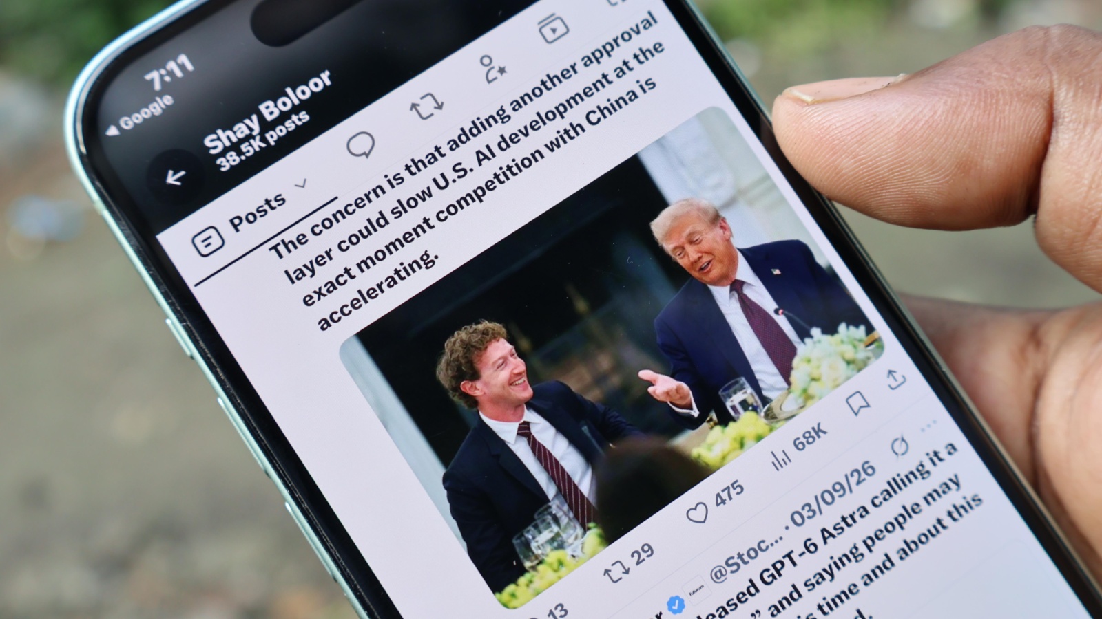 À un mois des élections, Donald Trump dégaine sa Super Intelligence Force pour rassurer sur l'IA