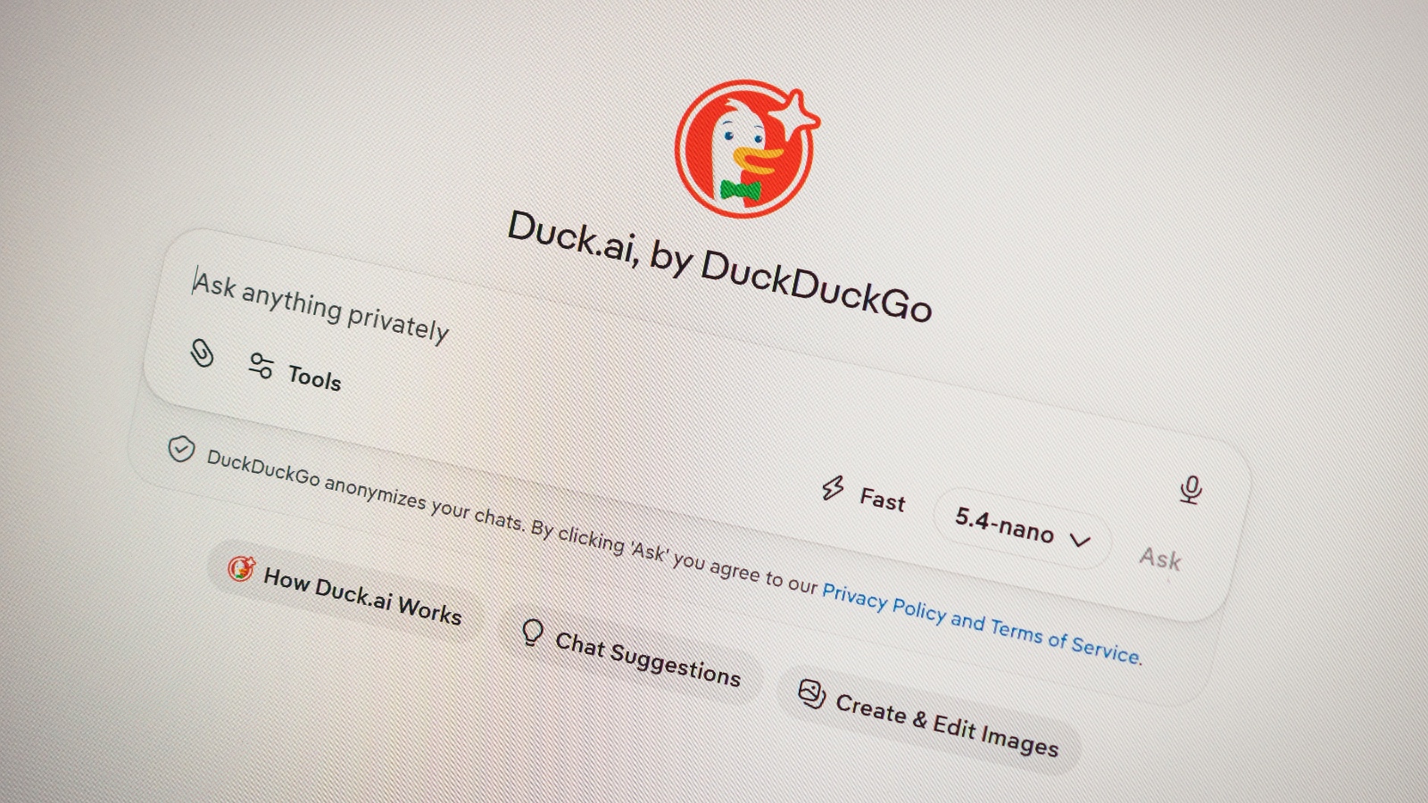 Après les fuites de Claude, ChatGPT et Grok, Duck.ai lance les partages sécurisés pour son chatbot