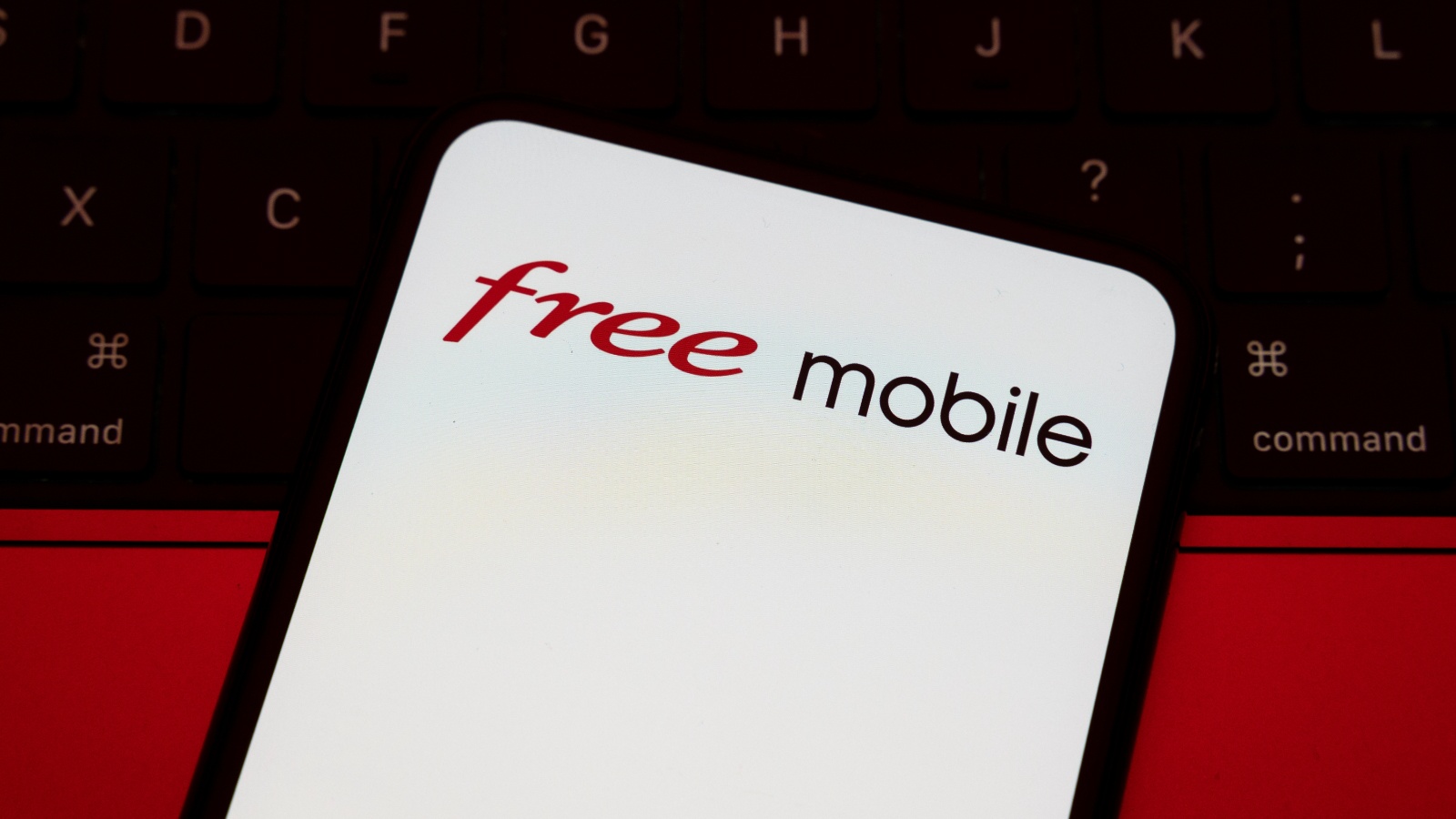 Free Mobile et Orange sont définitivement condamnés pour leur communication sur la 5G