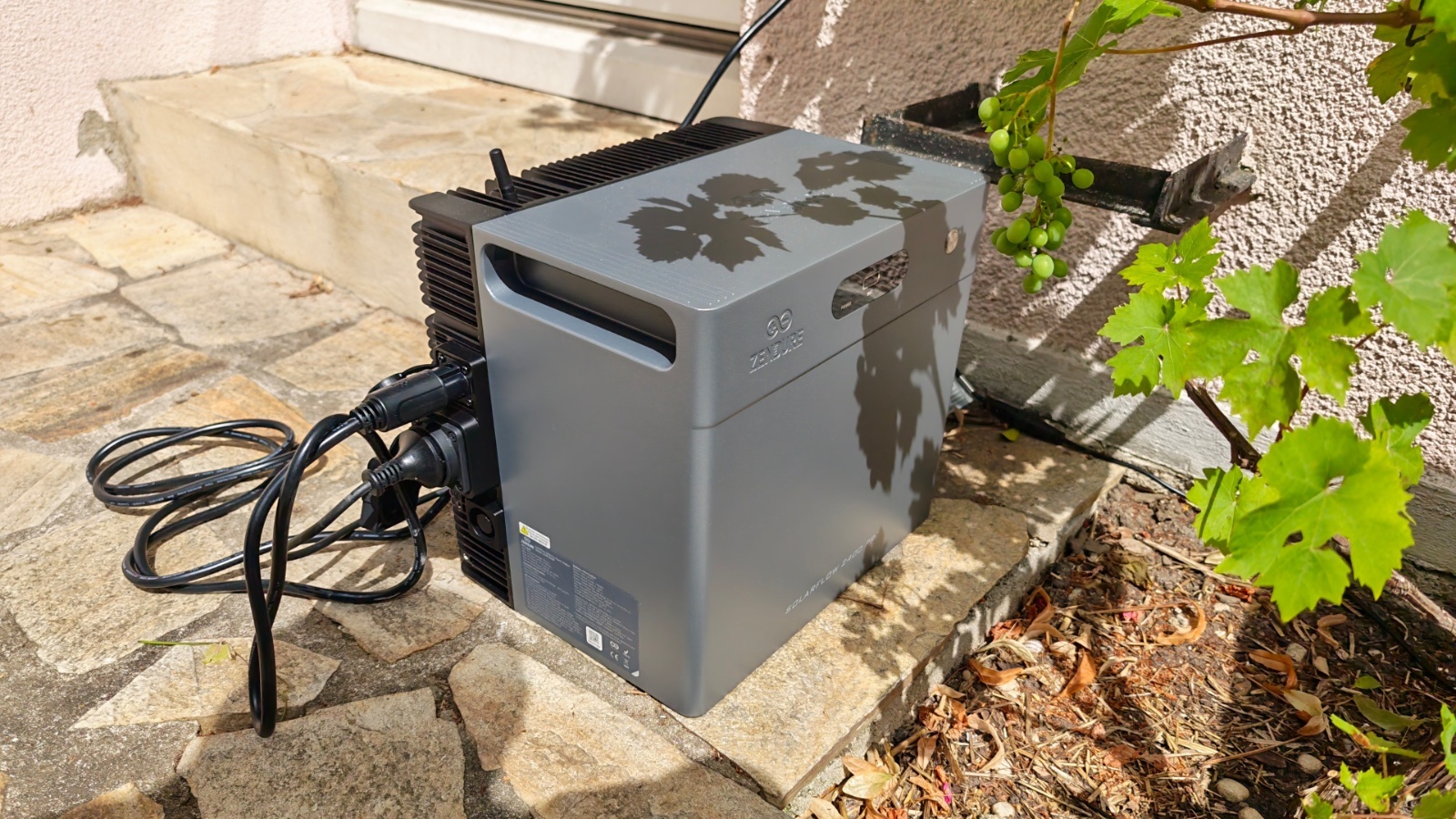 J'ai testé la batterie Zendure SolarFlow 2400 Pro : quand l'IA prend le contrôle de vos panneaux solaires