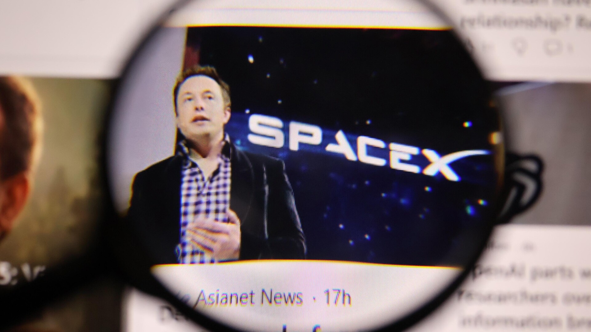 La première d'une longue série, Elon Musk va donner une action SpaceX à des millions d'enfants