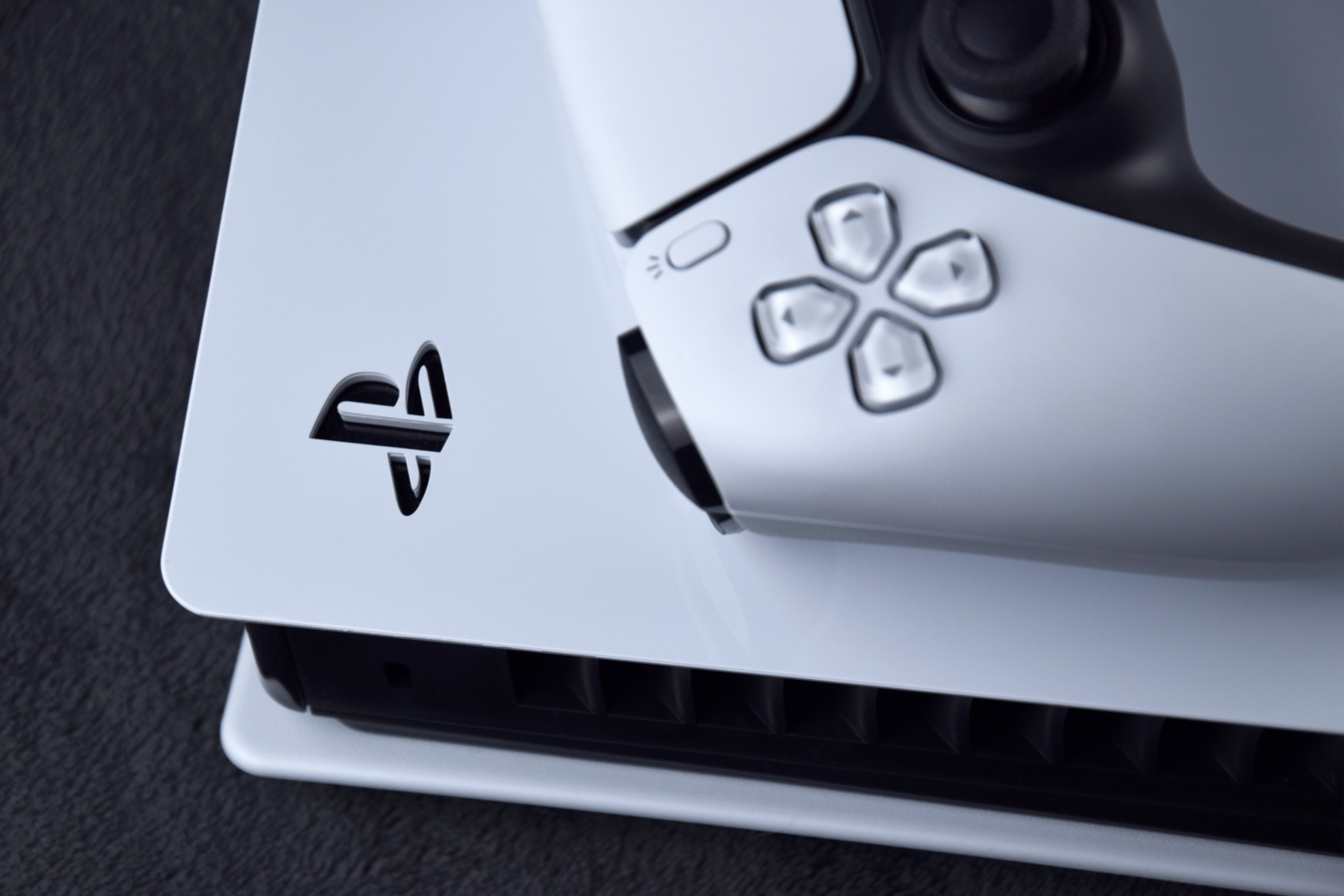 Ils ont détourné une PS5 pour faire tourner une IA locale et les résultats sont surprenants