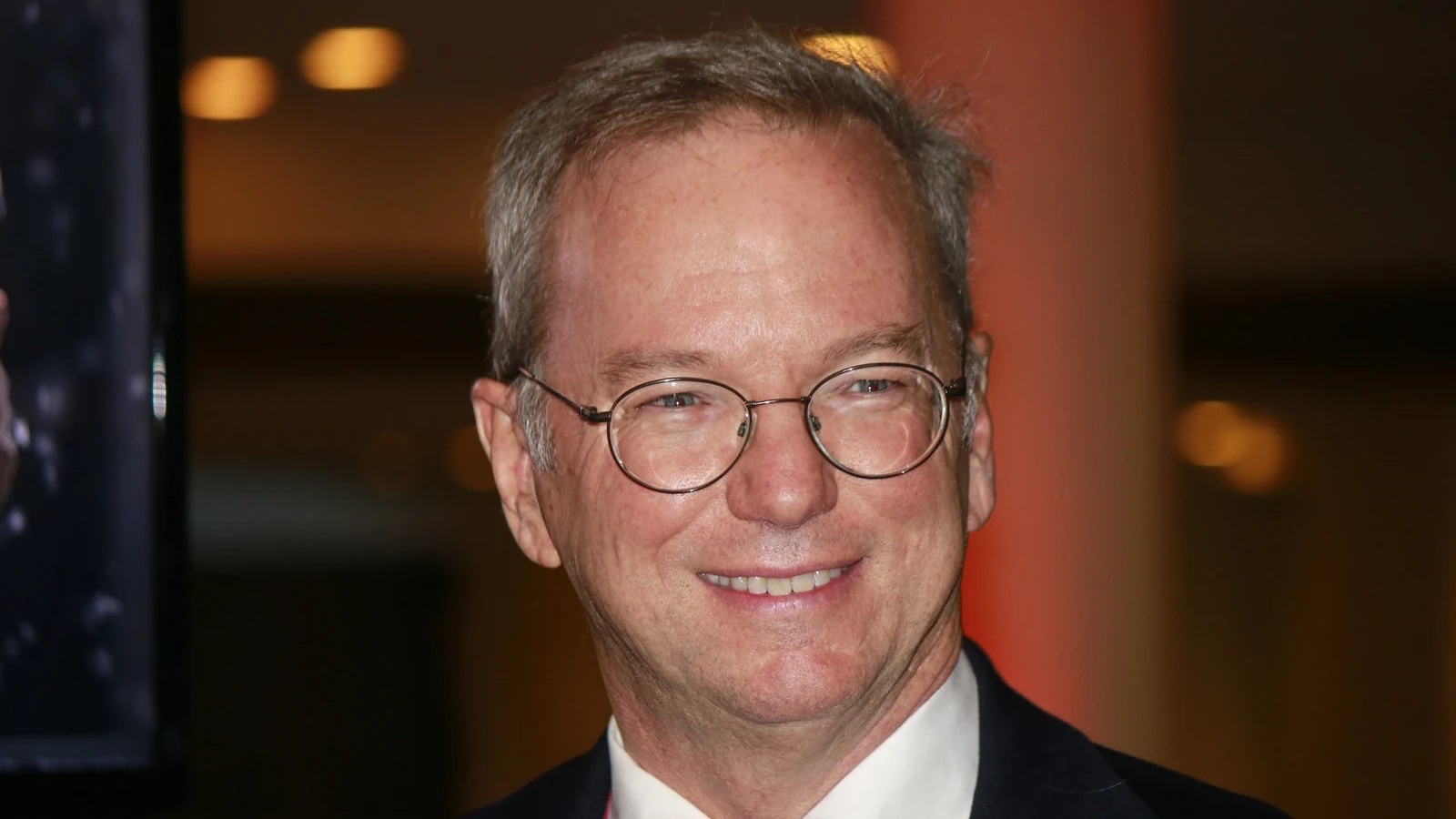 L'ancien patron de Google a misé sur Claude en 2021 : sa part dans Anthropic pourrait valoir 20 milliards en Bourse