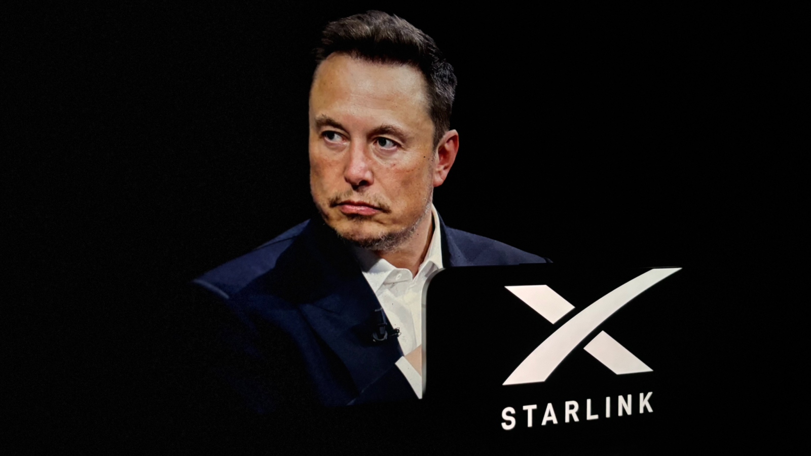 Un "danger pour l'Europe" : cet eurodéputé s'inquiète des ambitions d'Elon Musk avec Starlink