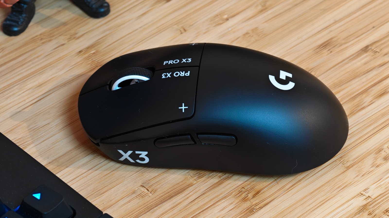 J'ai testé la Logitech G Pro X3 Superstrike : ses clics haptiques bluffent, son prix donne le vertige